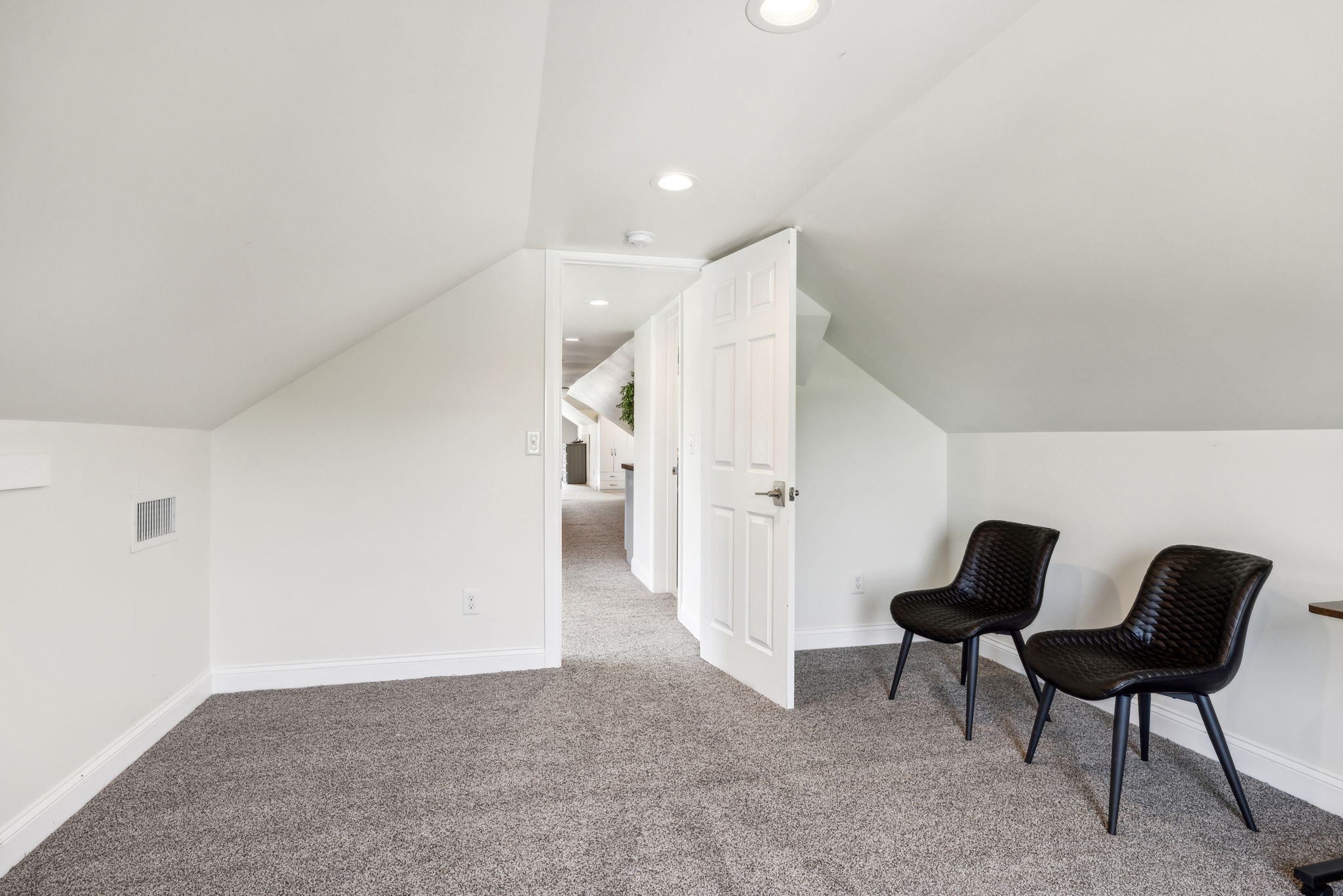 303 Avondale Dr