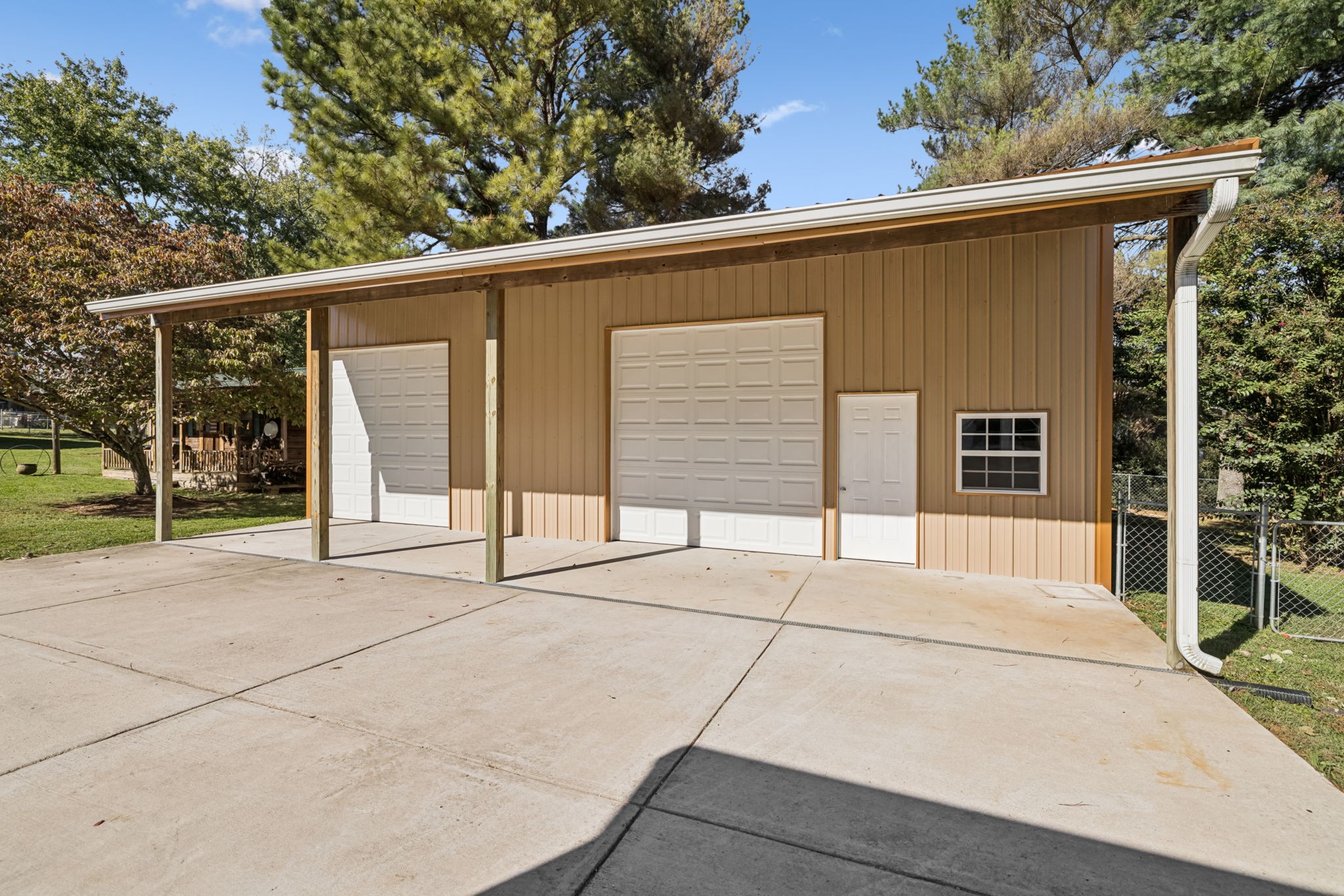 205 Bluegrass Dr