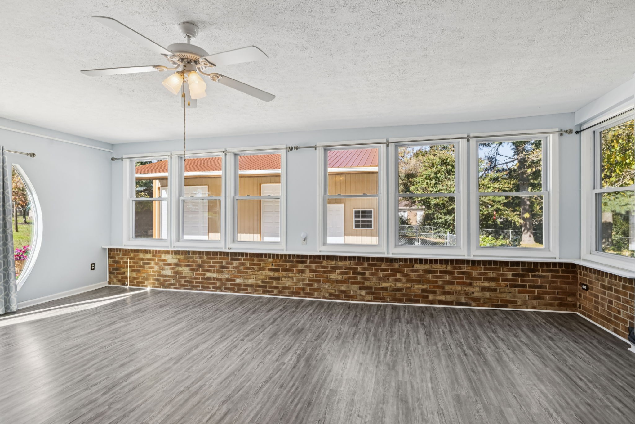205 Bluegrass Dr
