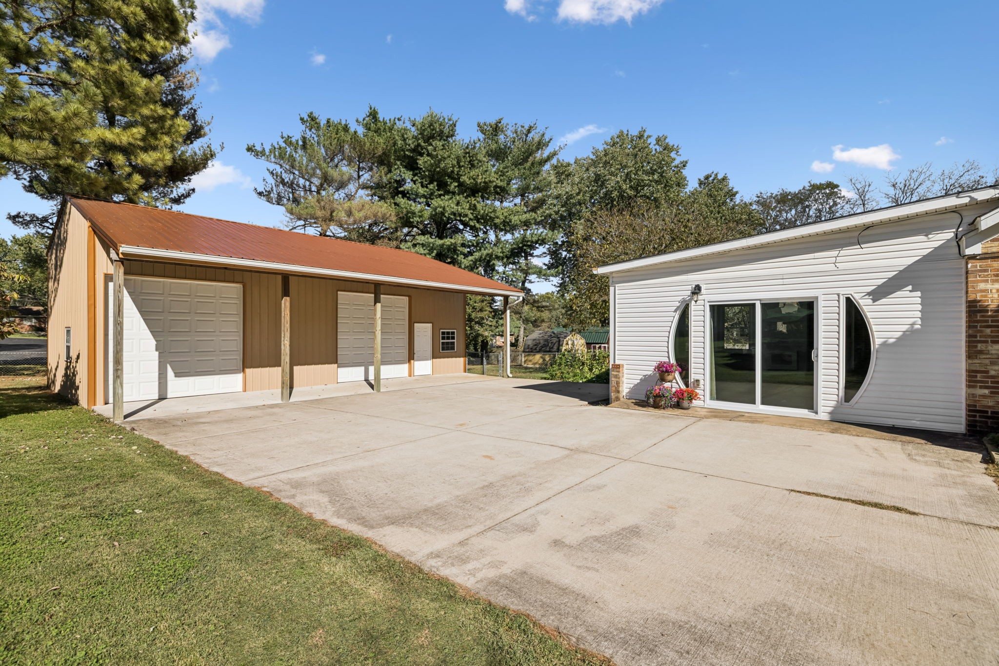 205 Bluegrass Dr