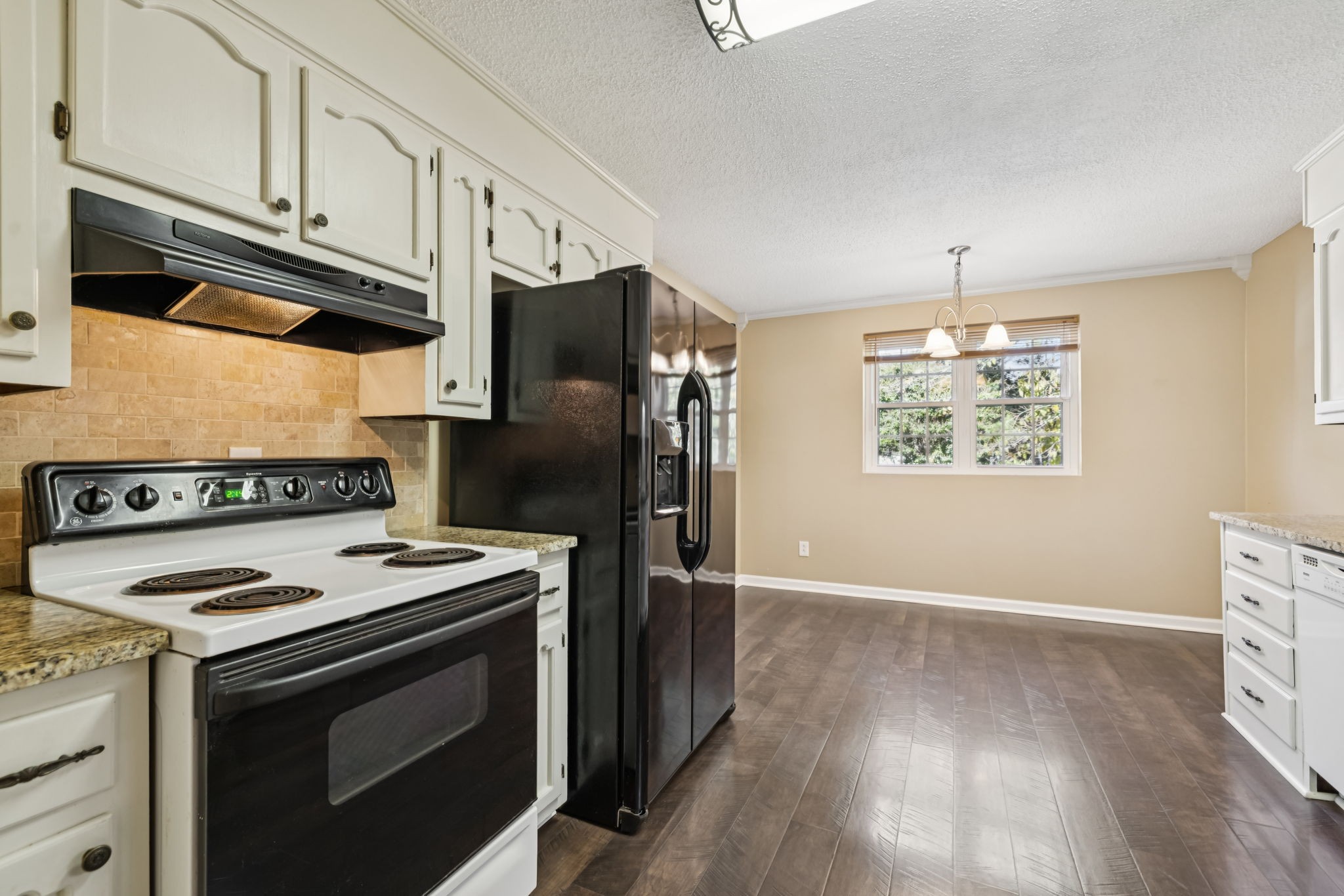 205 Bluegrass Dr