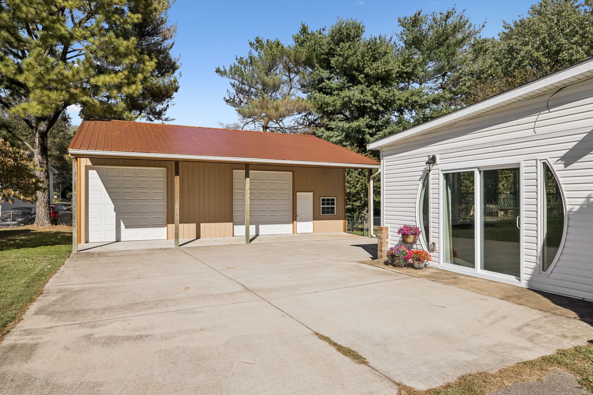 205 Bluegrass Dr