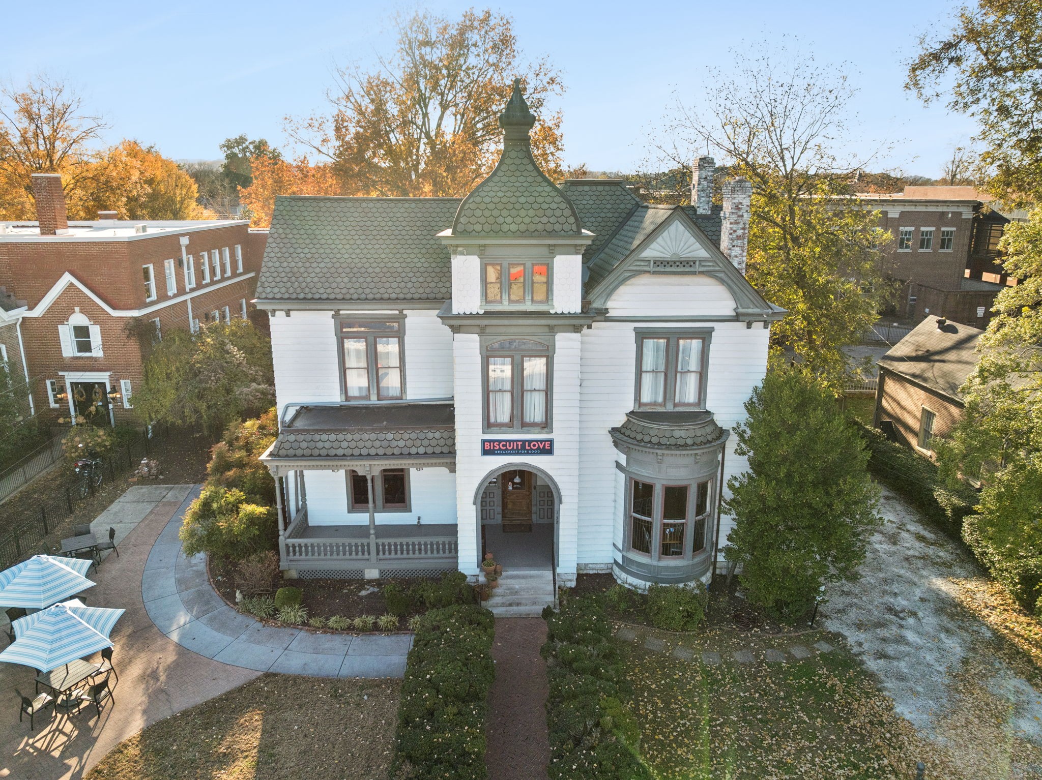 132 3rd Ave, S