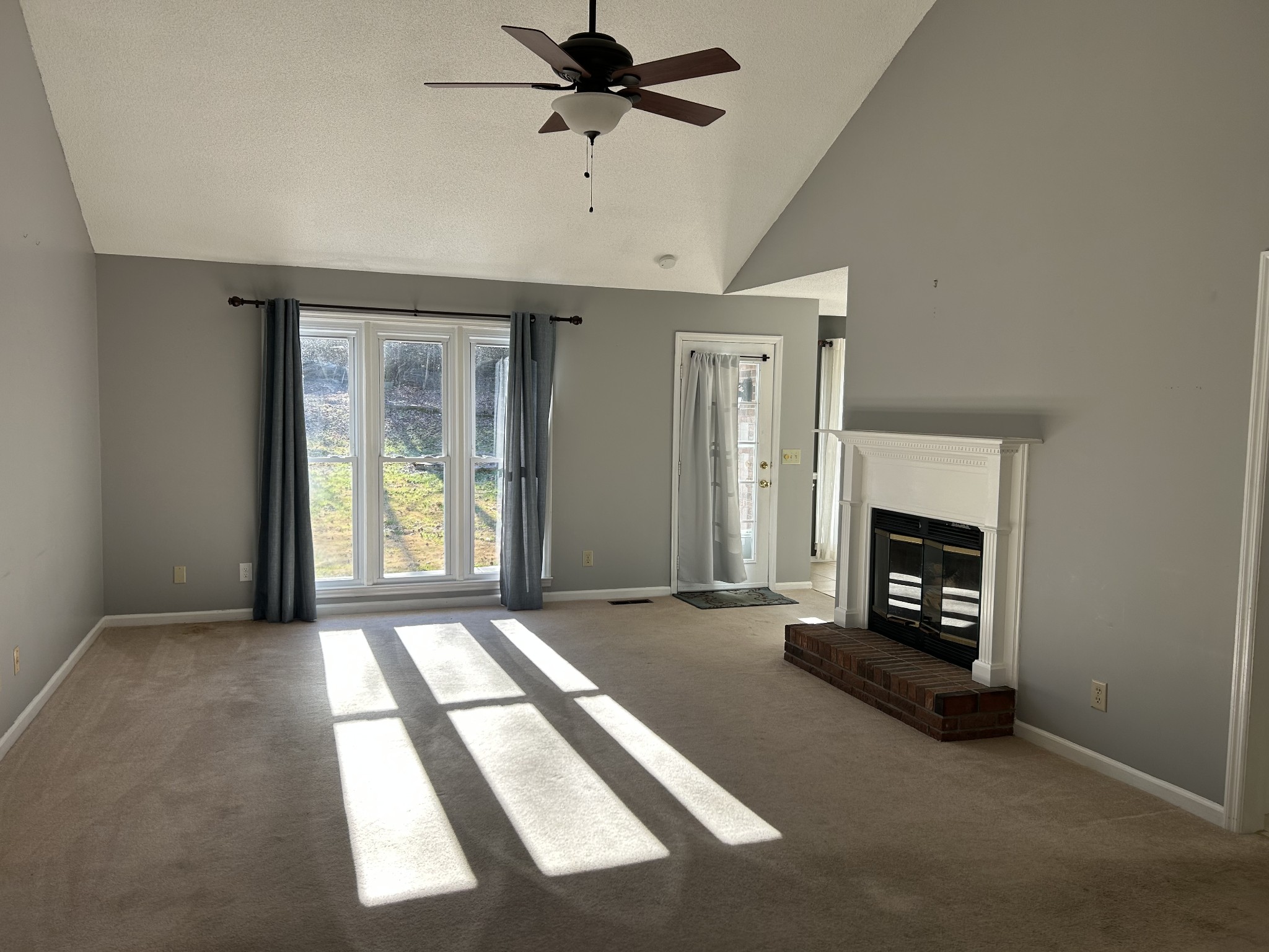1137 Glenwood Dr