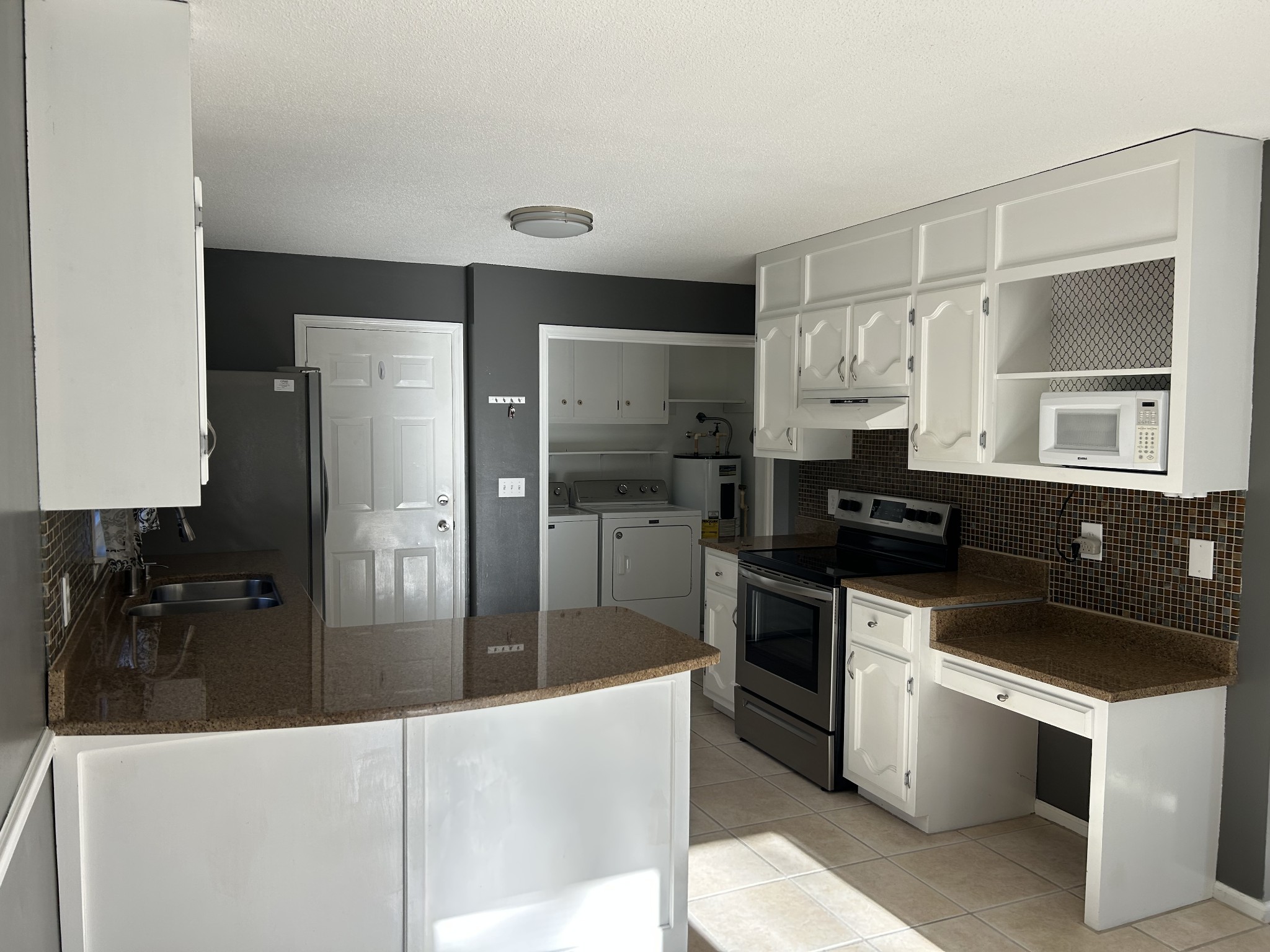 1137 Glenwood Dr