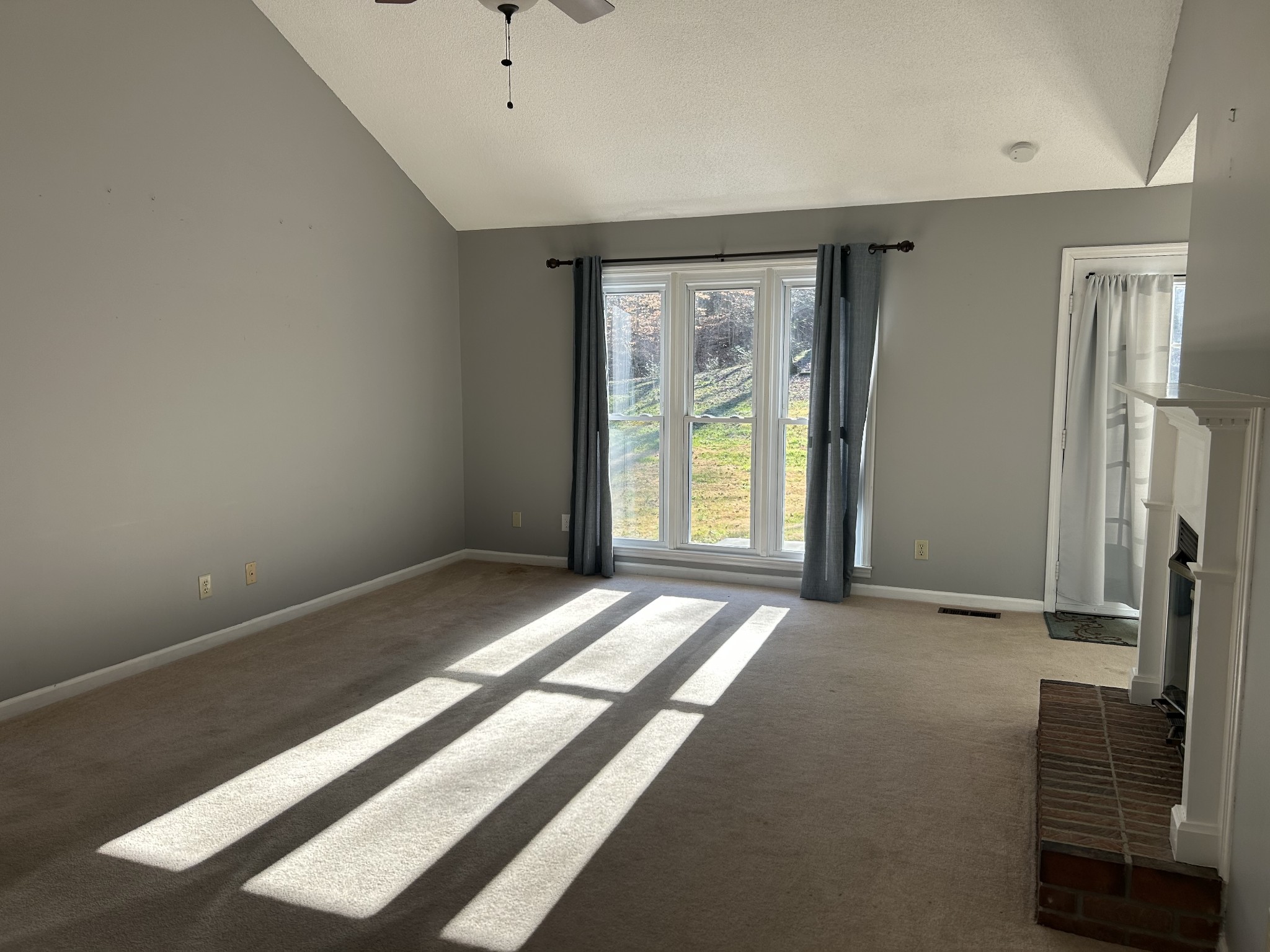 1137 Glenwood Dr