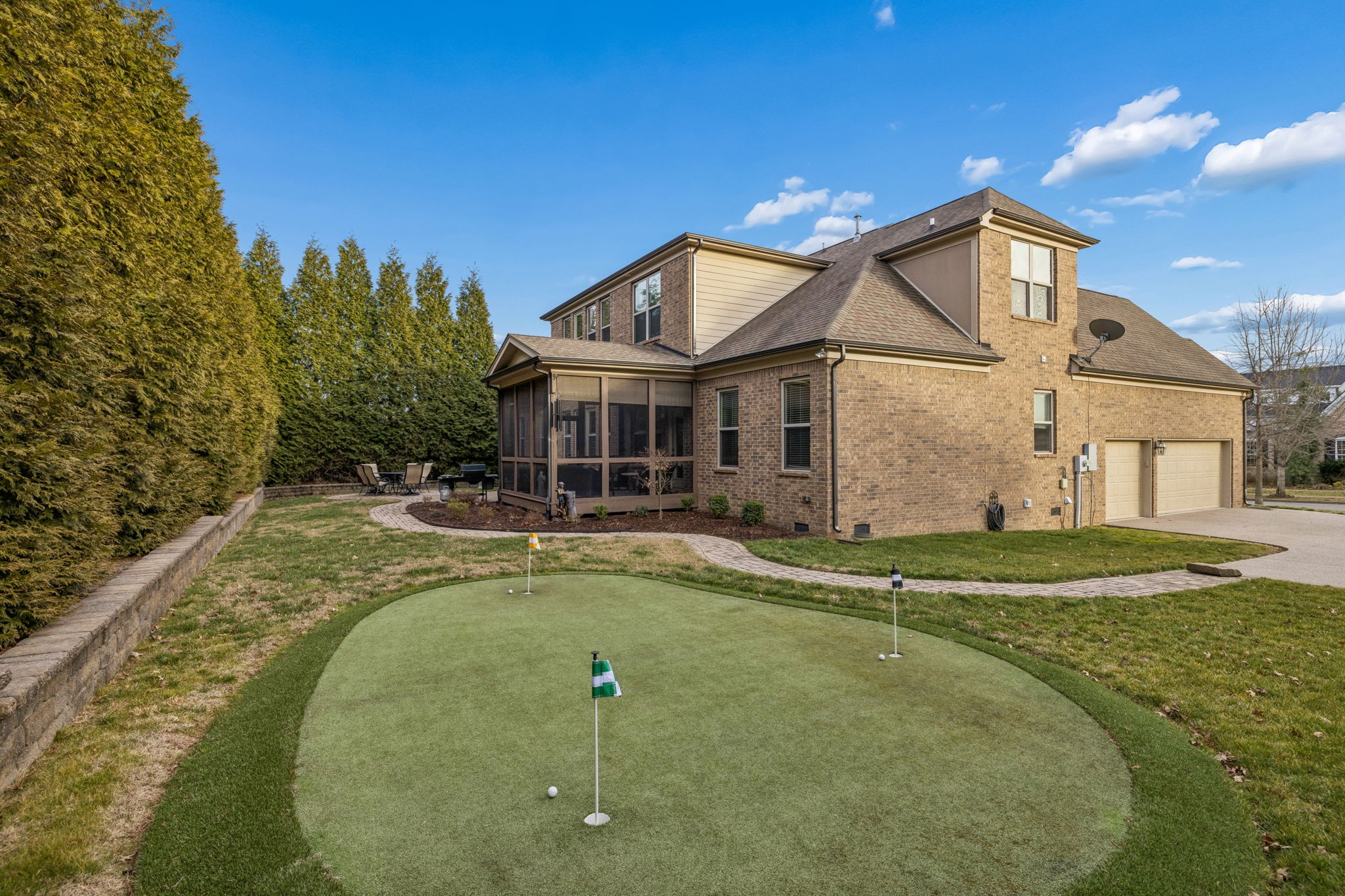 1516 Bledsoe Ln