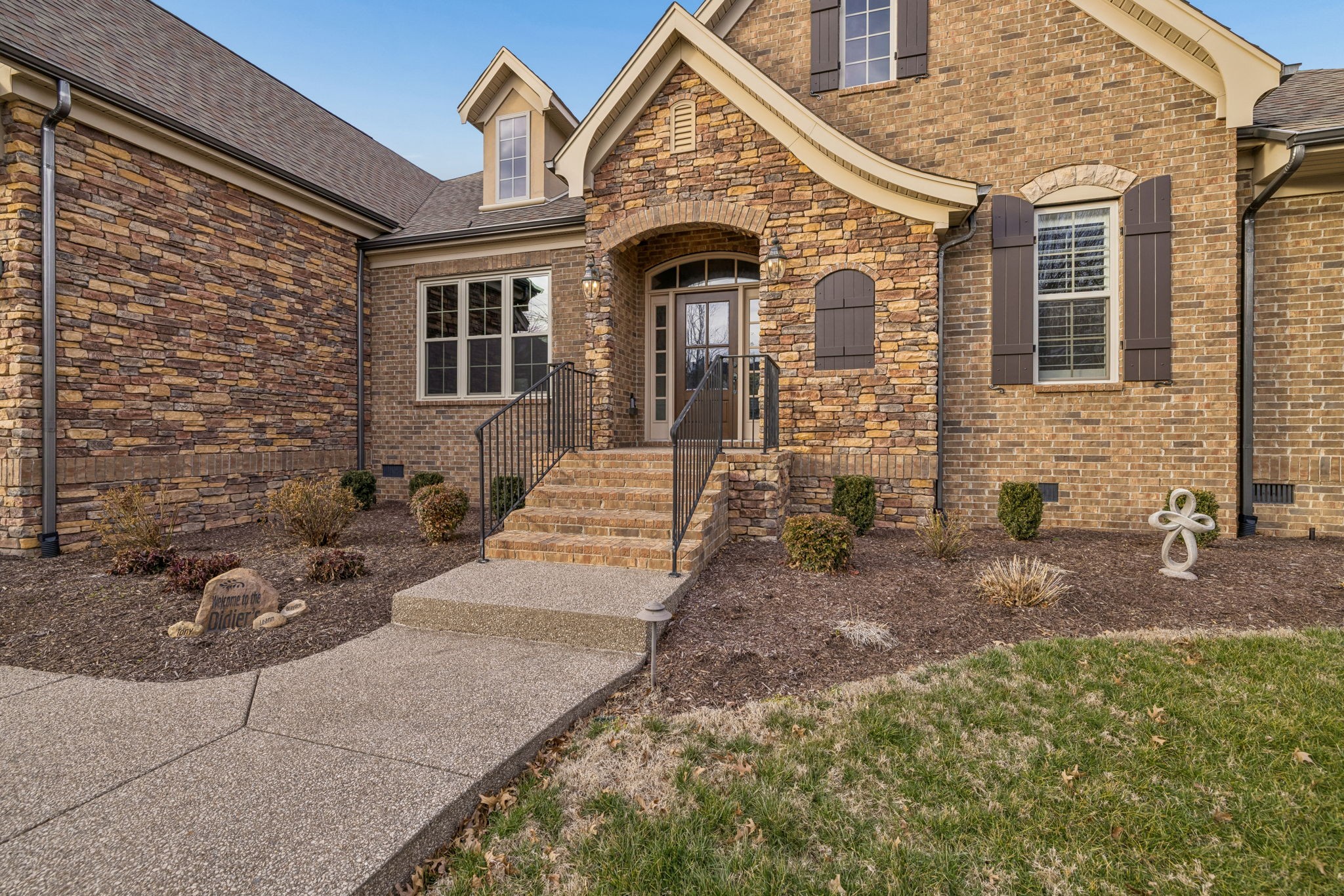 1516 Bledsoe Ln