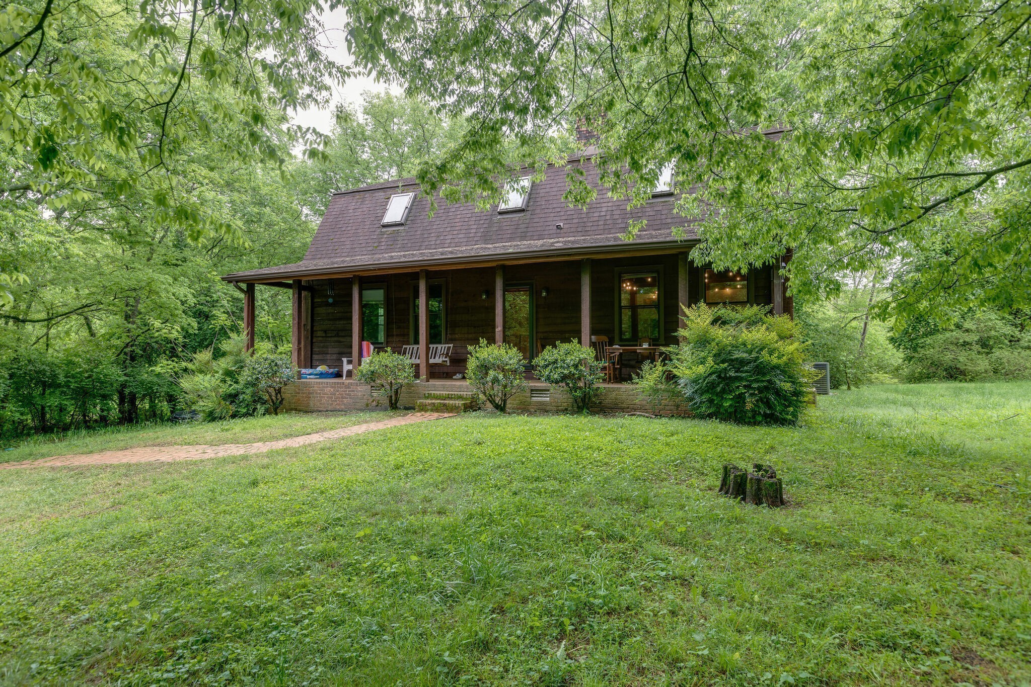 3088 Hillsboro Rd