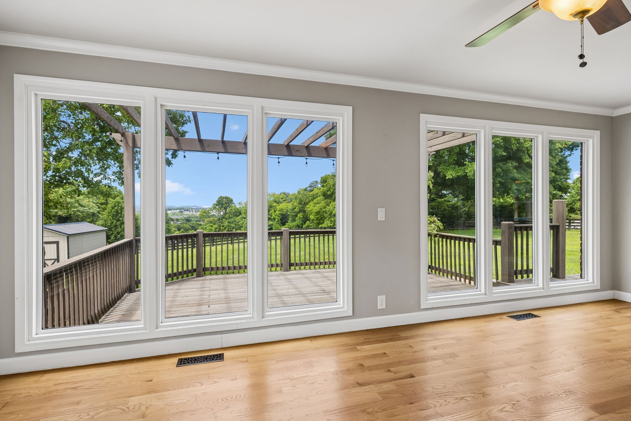 4320 Long Ln