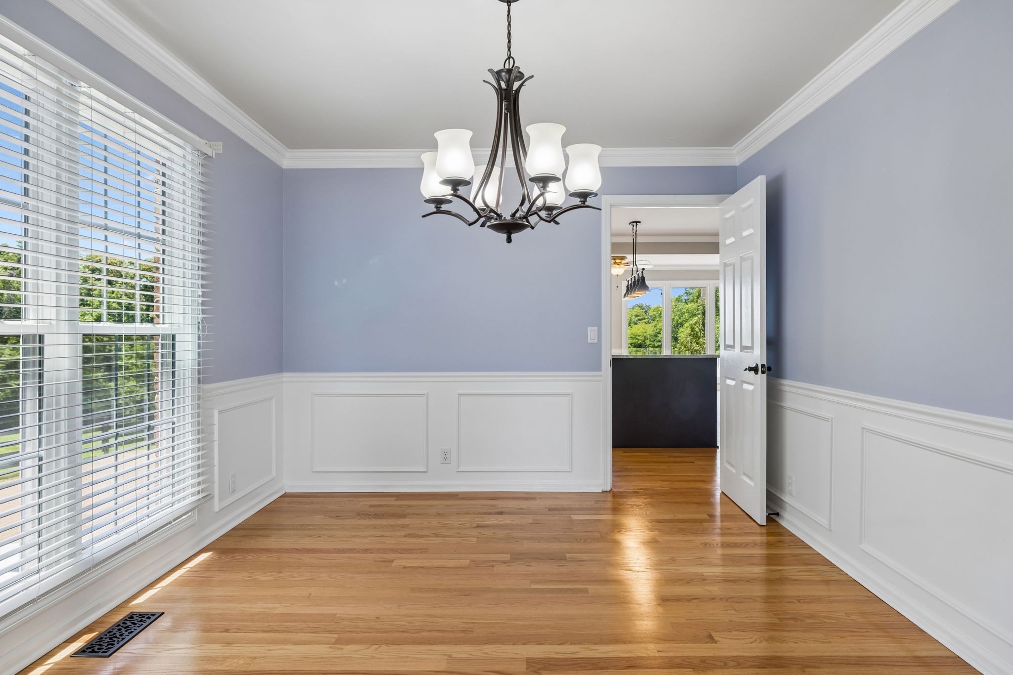 4320 Long Ln