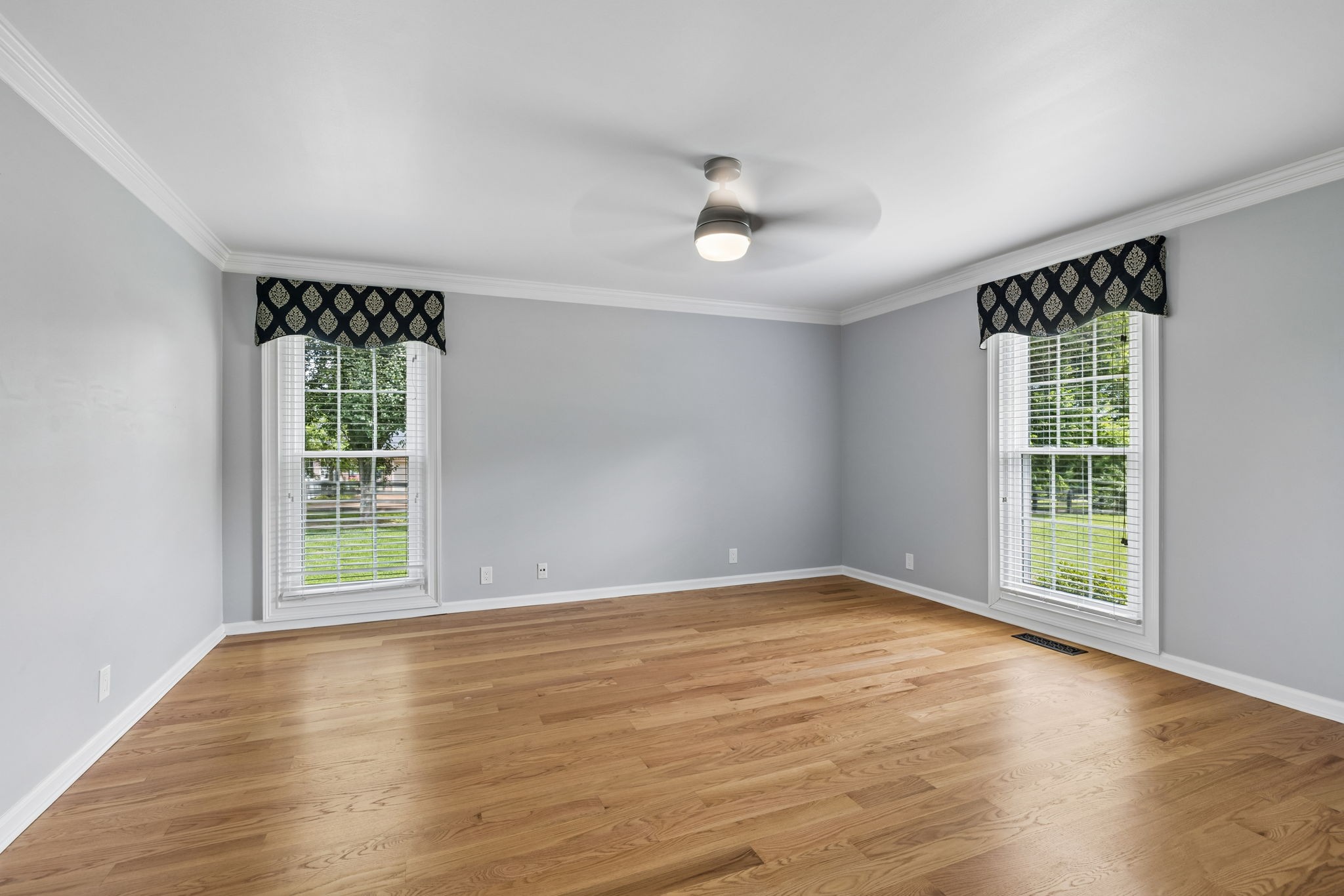 4320 Long Ln