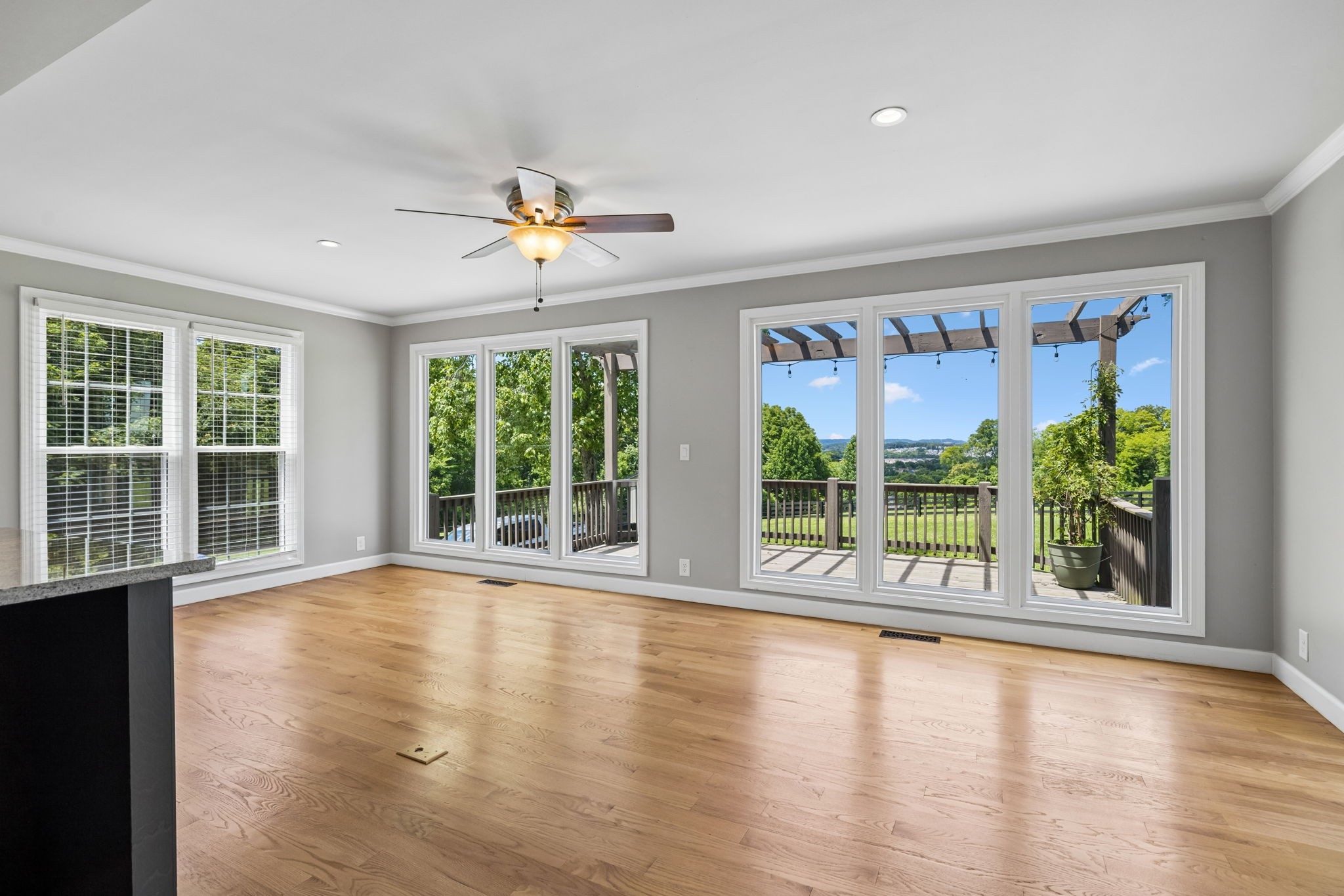 4320 Long Ln