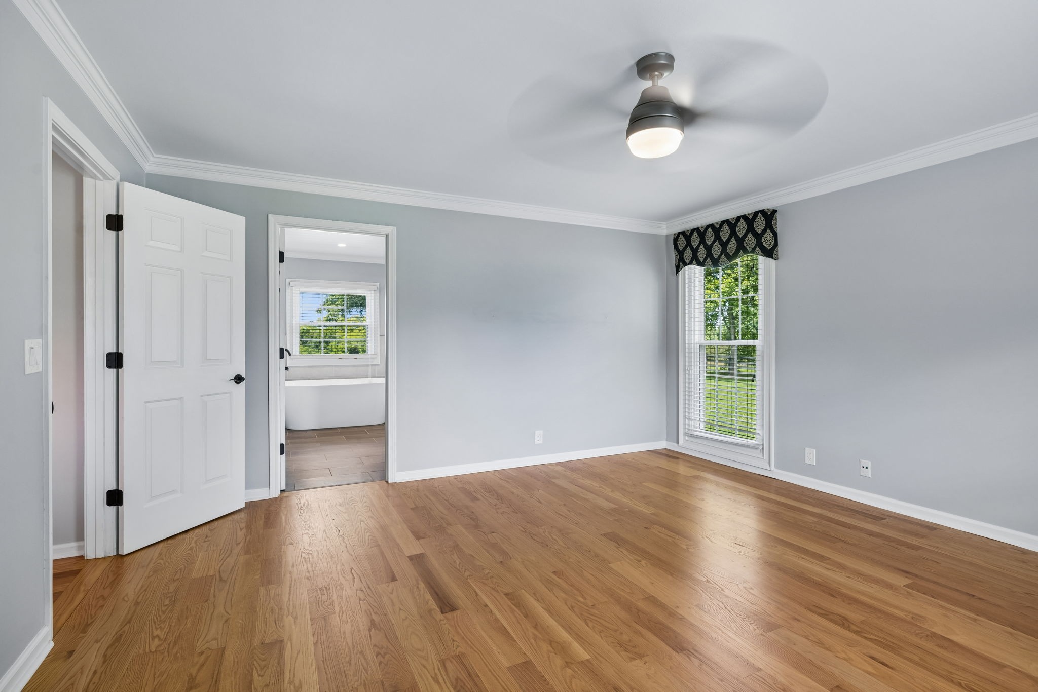 4320 Long Ln