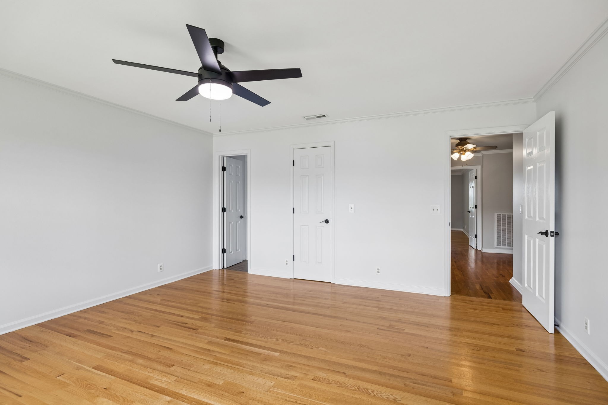 4320 Long Ln