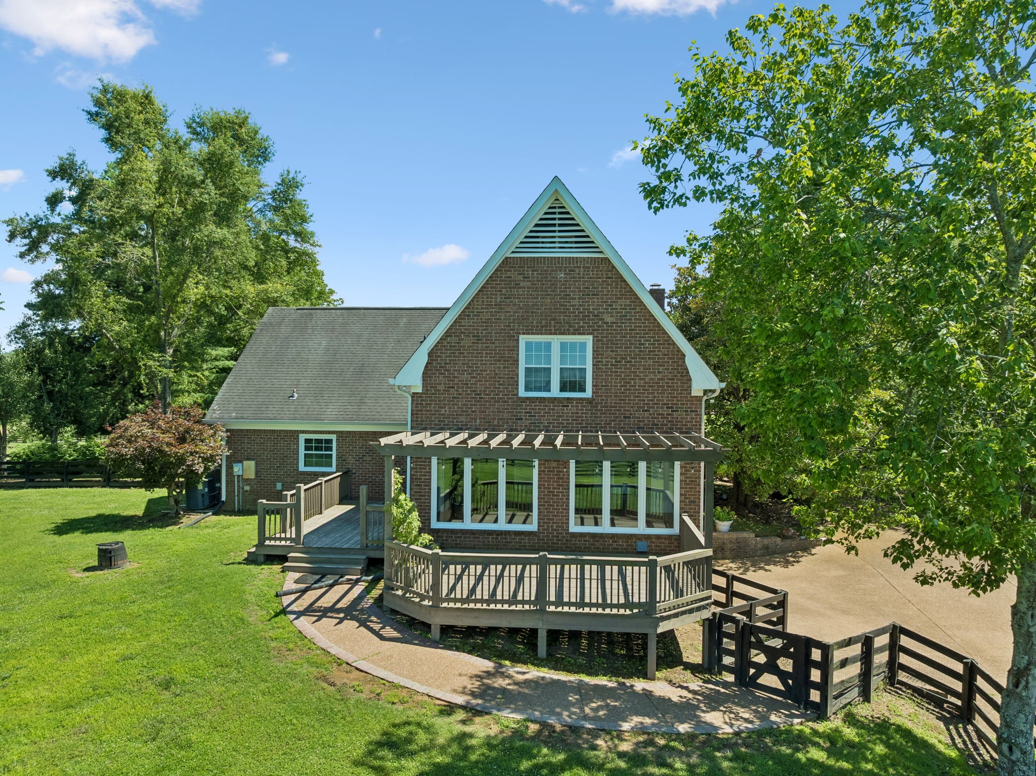4320 Long Ln