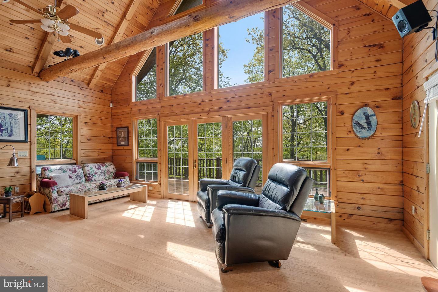 340 Forest Rd