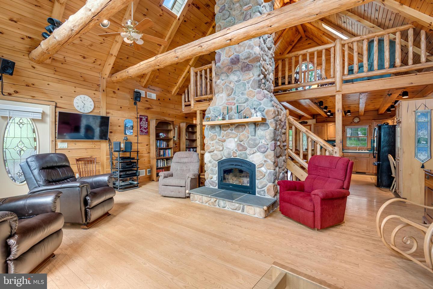 340 Forest Rd