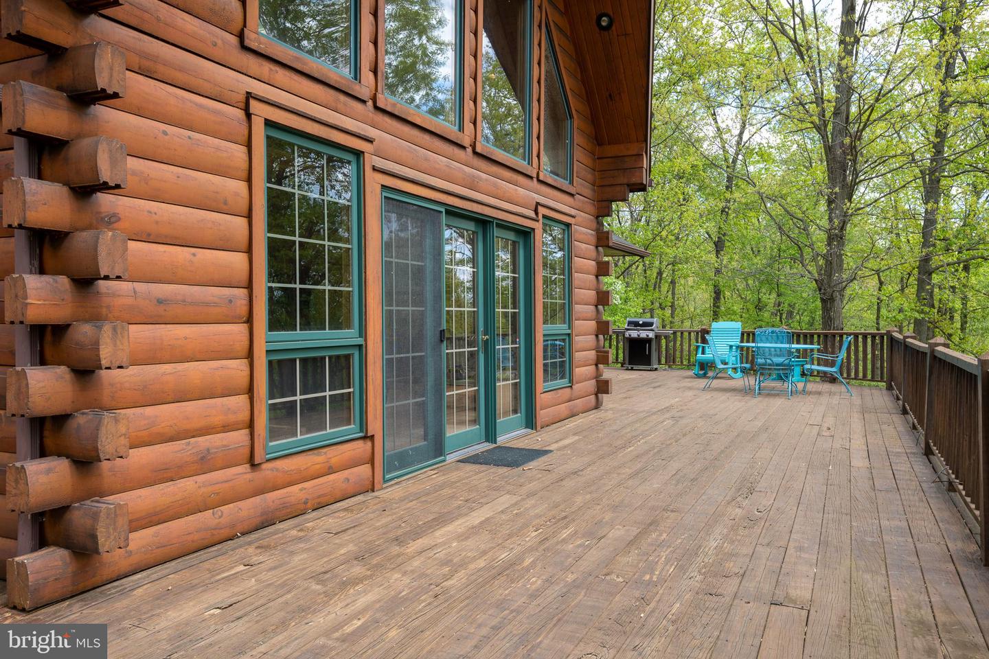 340 Forest Rd