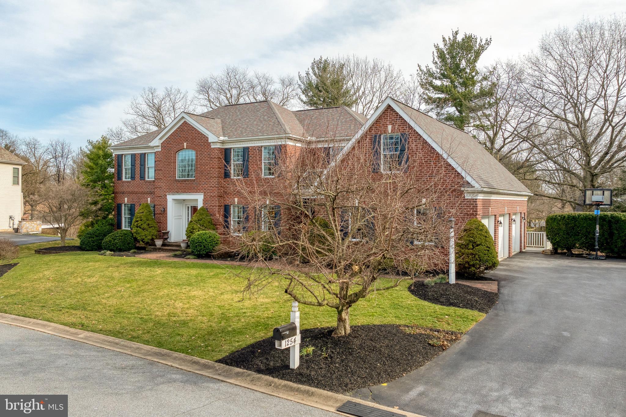 1254 Belle Meade Dr