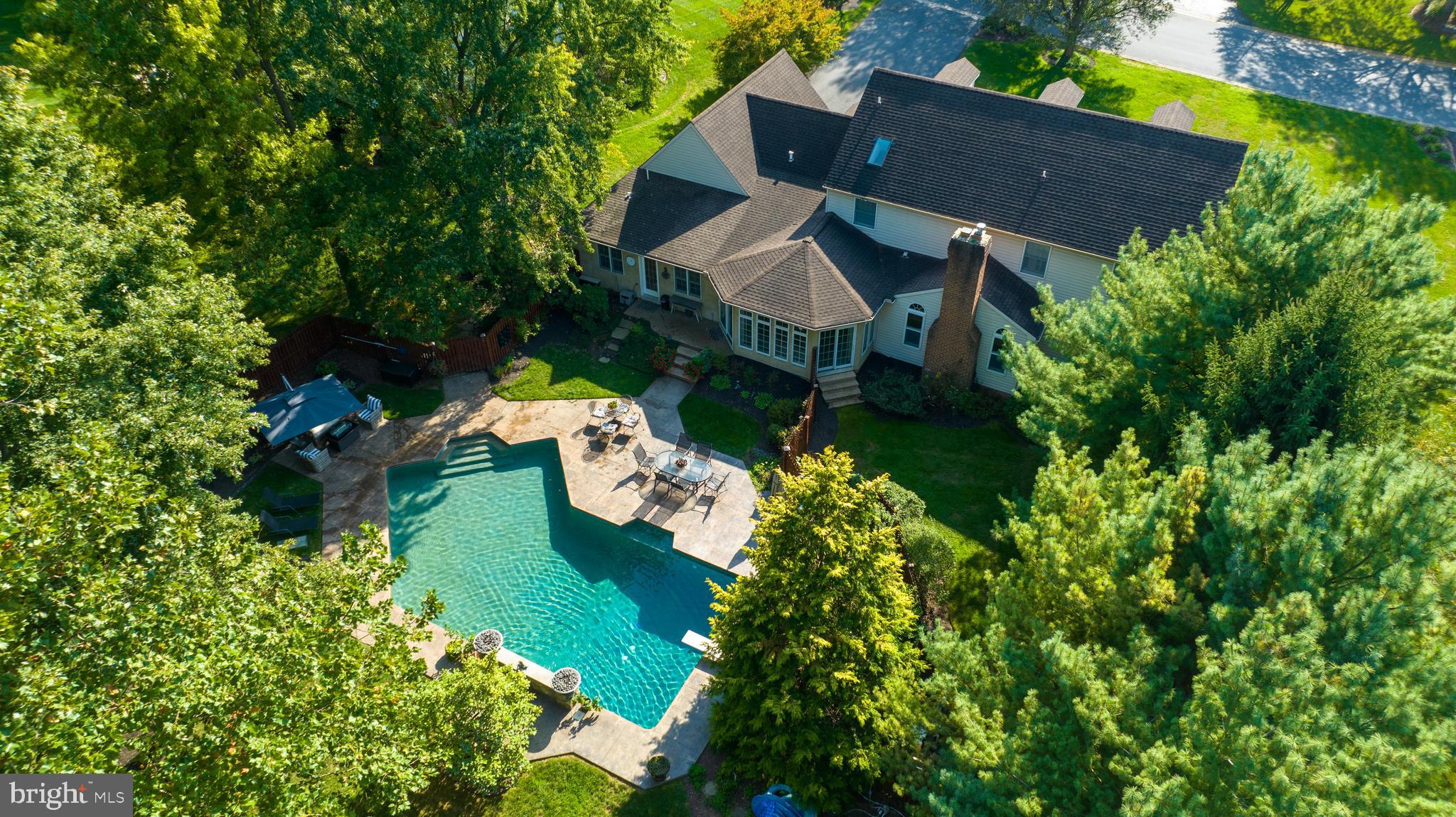 327 Carter Moir Dr