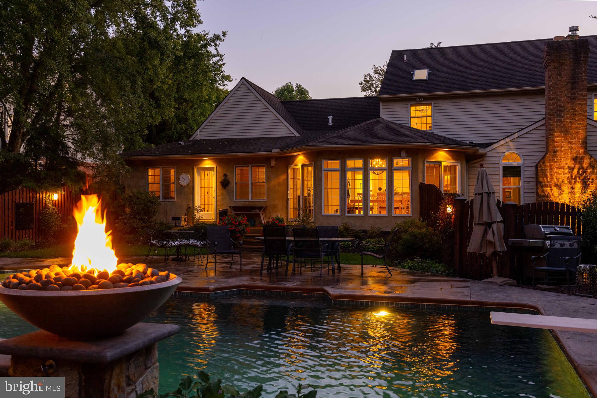 327 Carter Moir Dr
