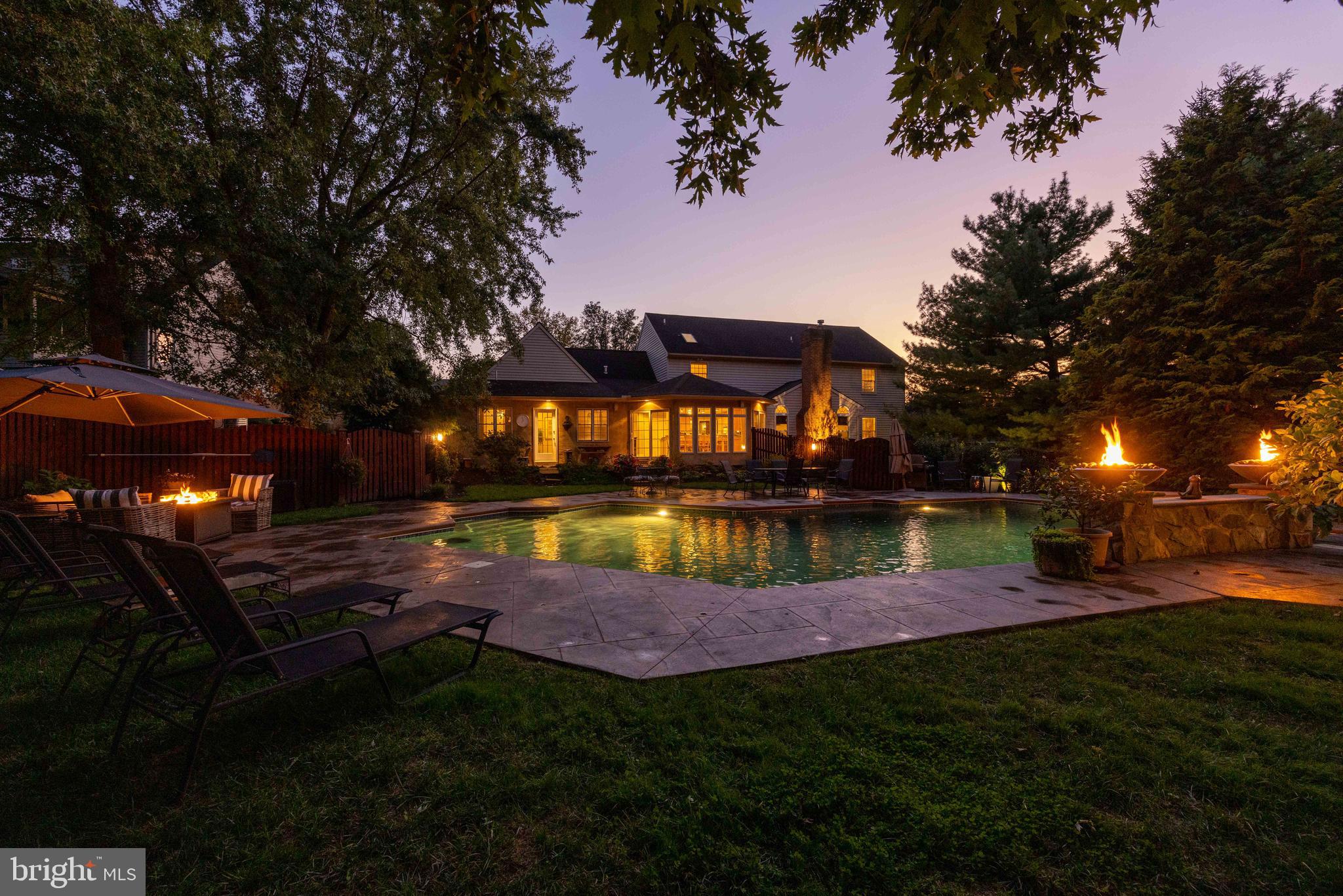 327 Carter Moir Dr