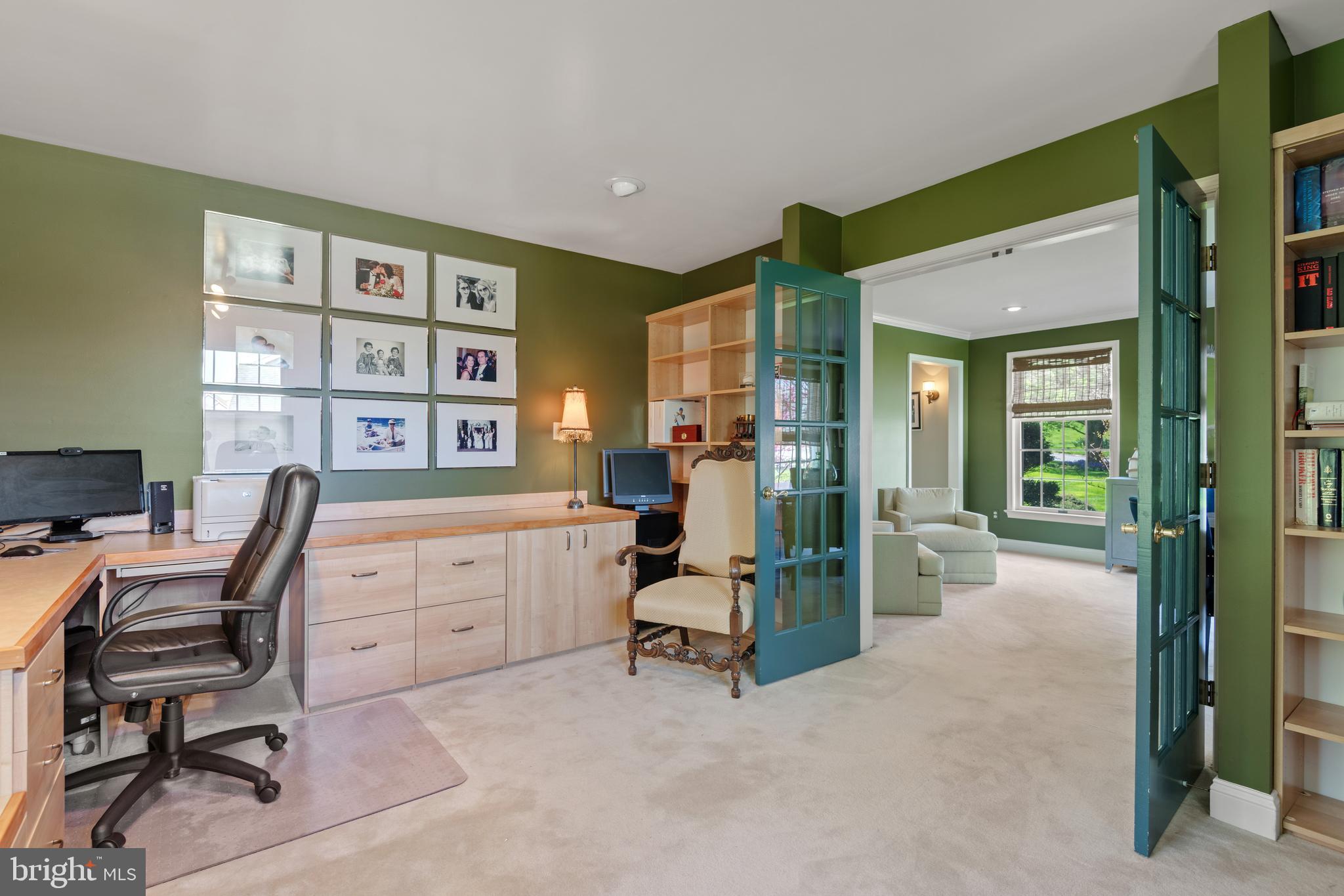 327 Carter Moir Dr