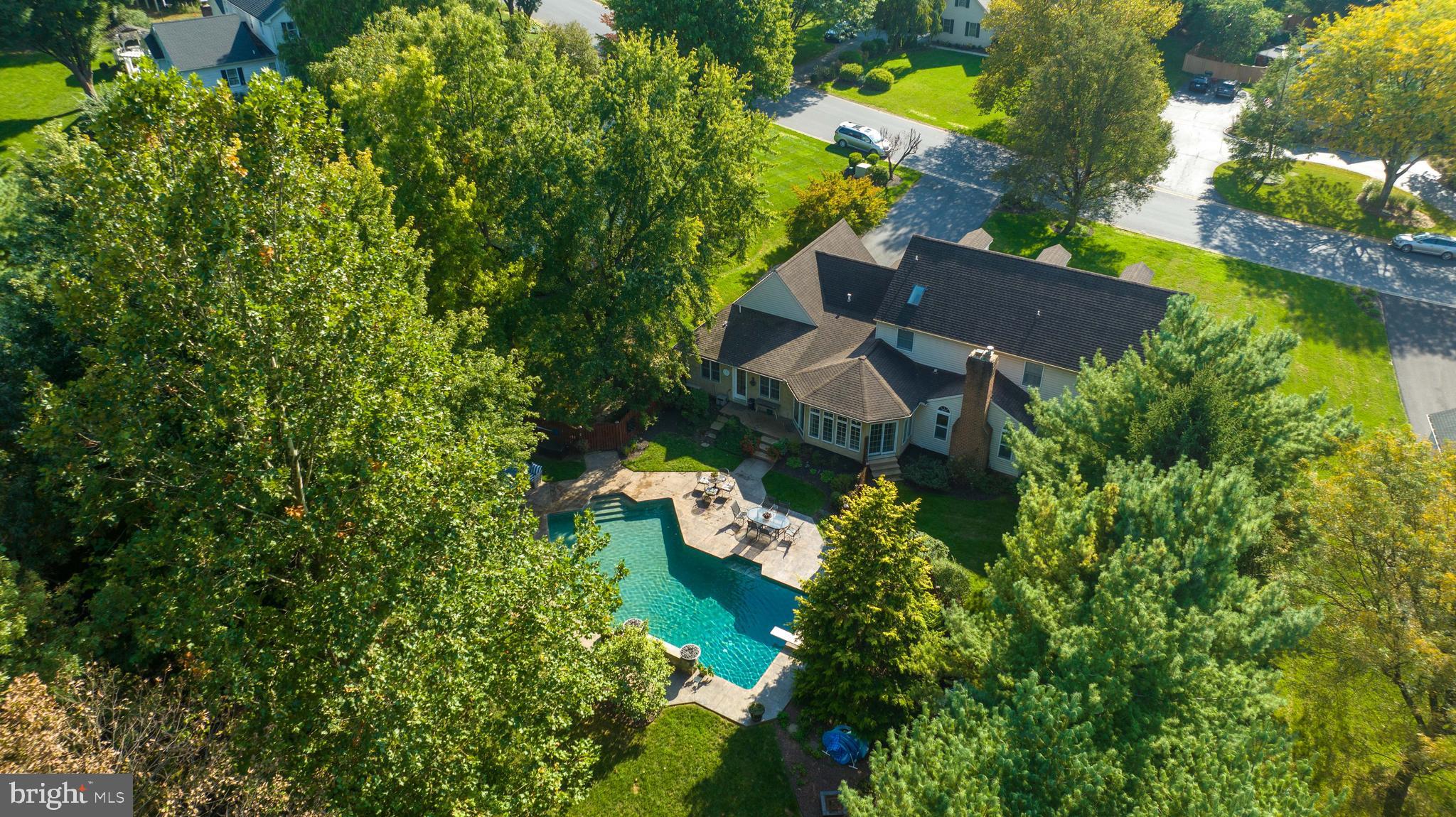 327 Carter Moir Dr
