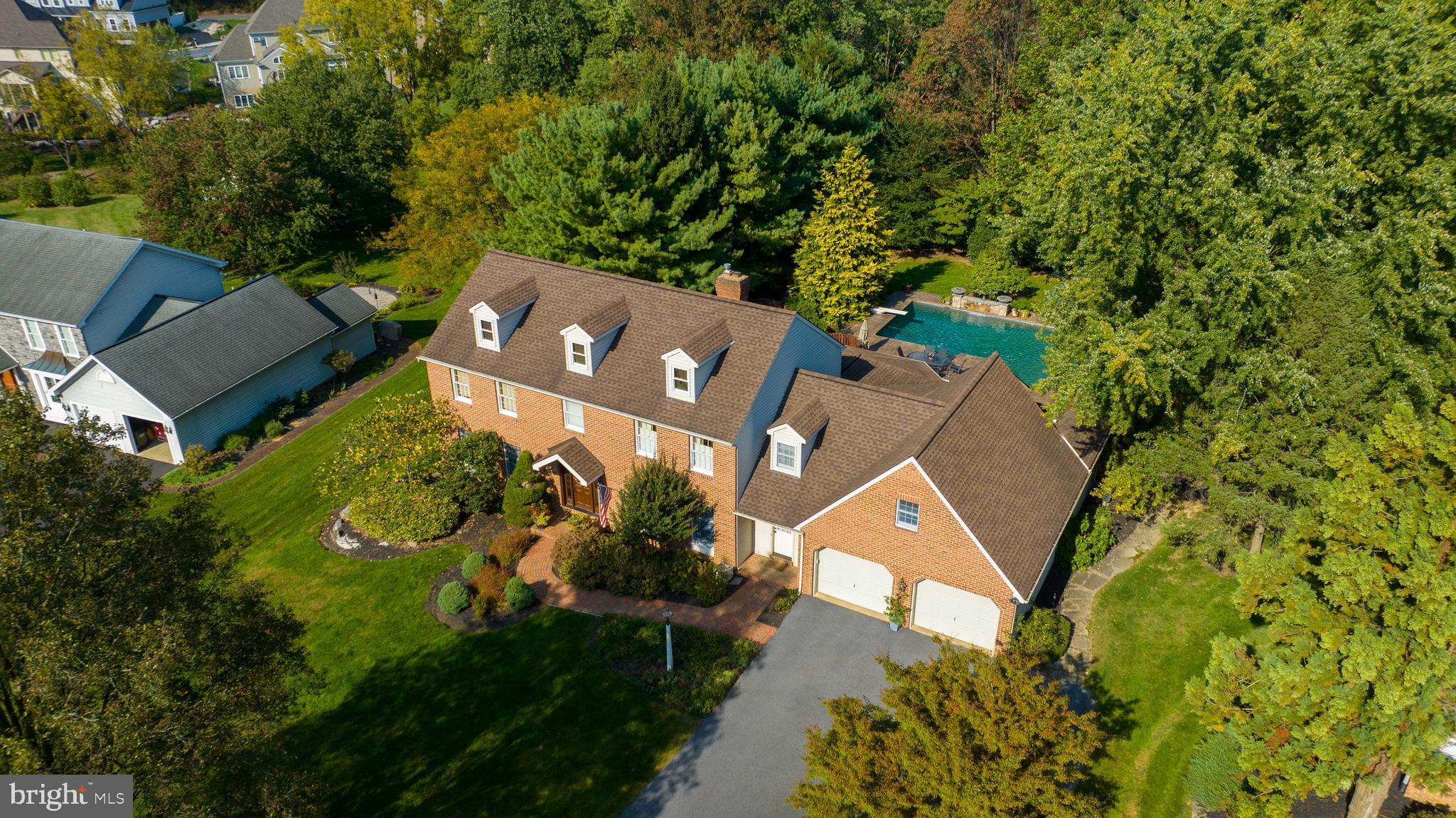 327 Carter Moir Dr