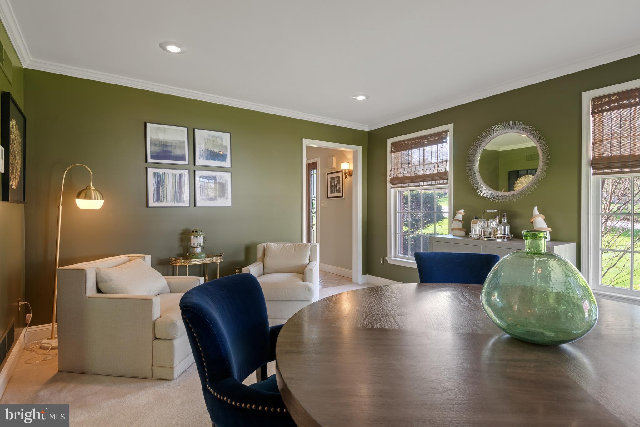 327 Carter Moir Dr