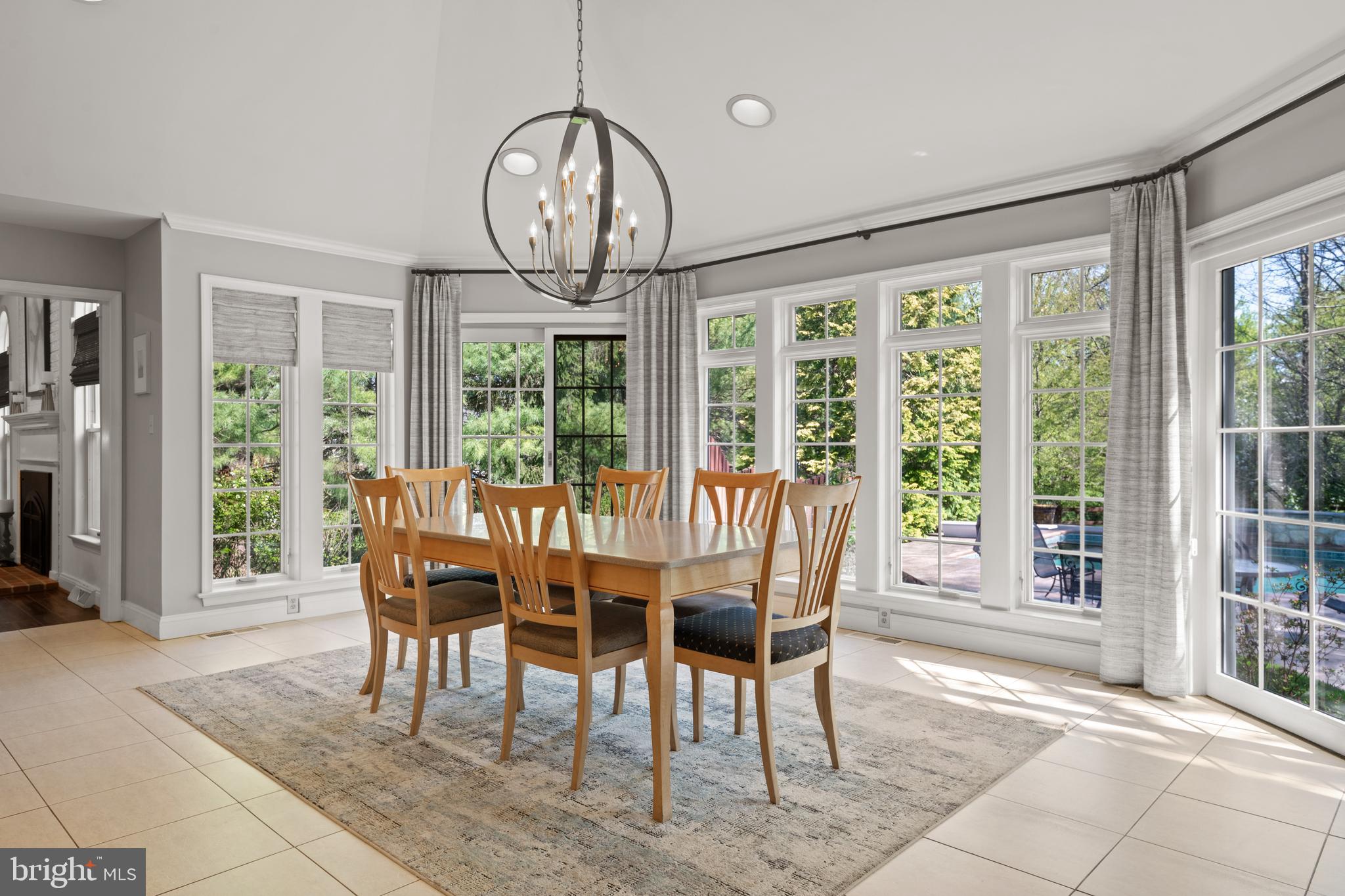327 Carter Moir Dr