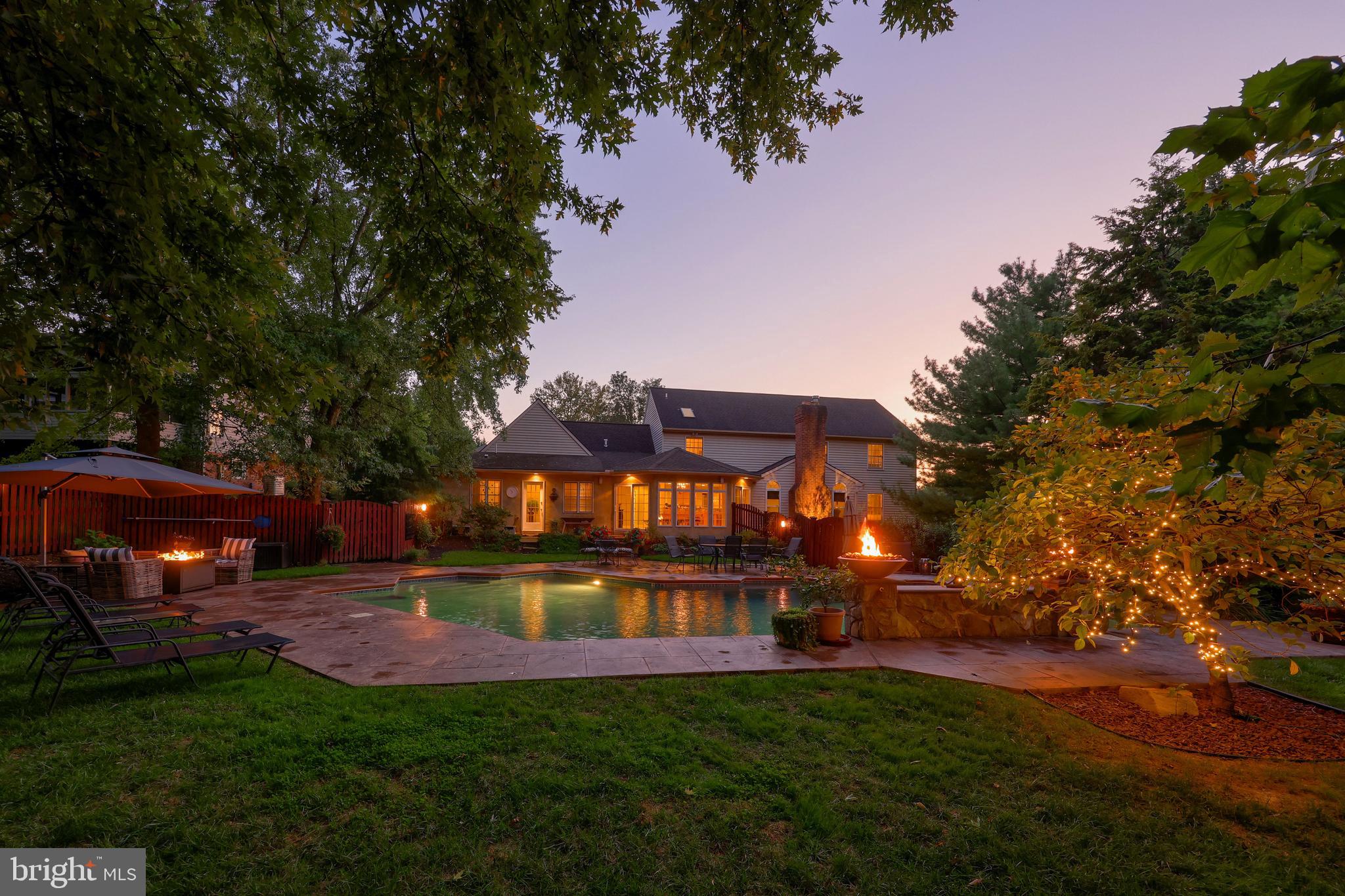 327 Carter Moir Dr