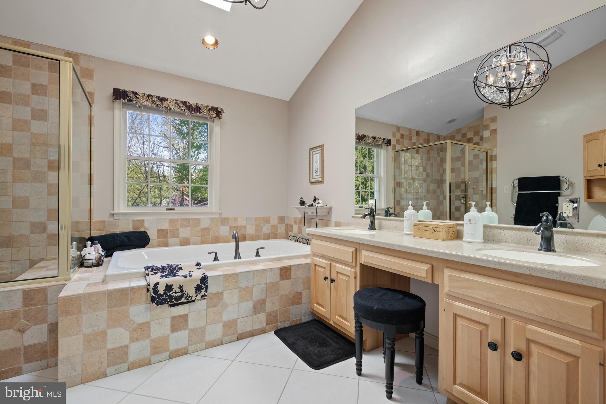 327 Carter Moir Dr