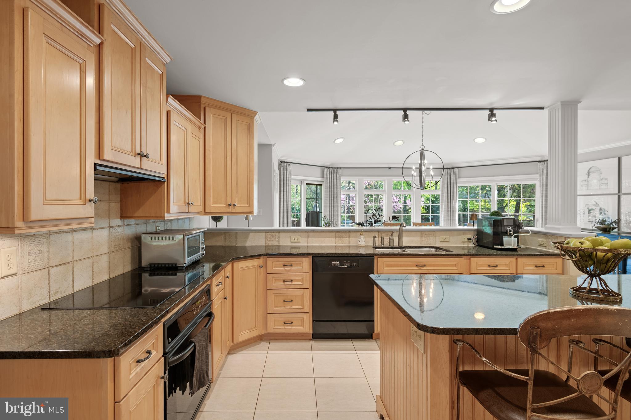 327 Carter Moir Dr