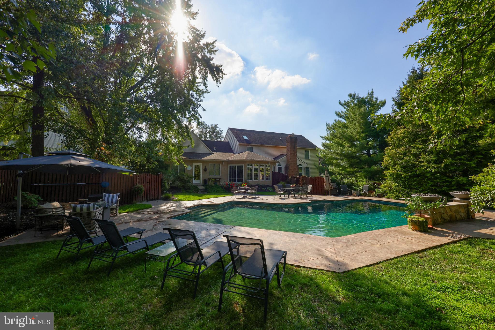 327 Carter Moir Dr