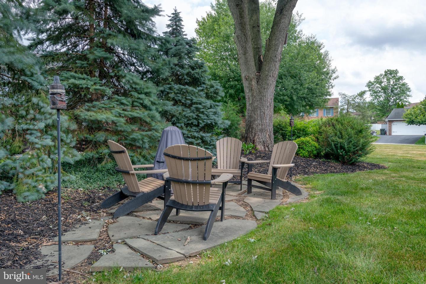 2249 Bob White Ln
