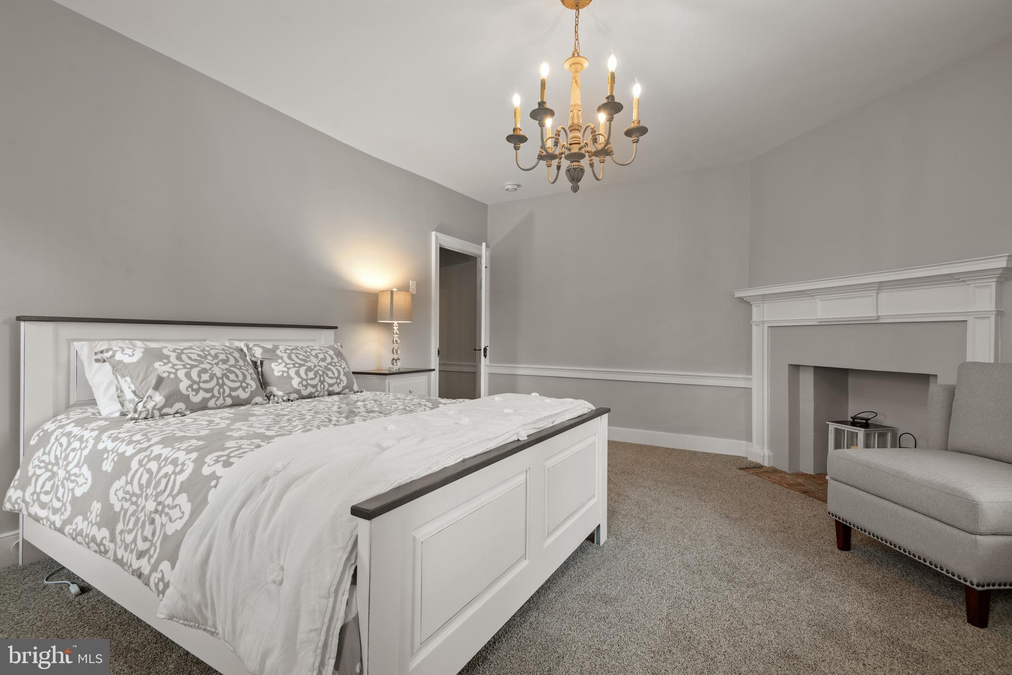 2249 Bob White Ln