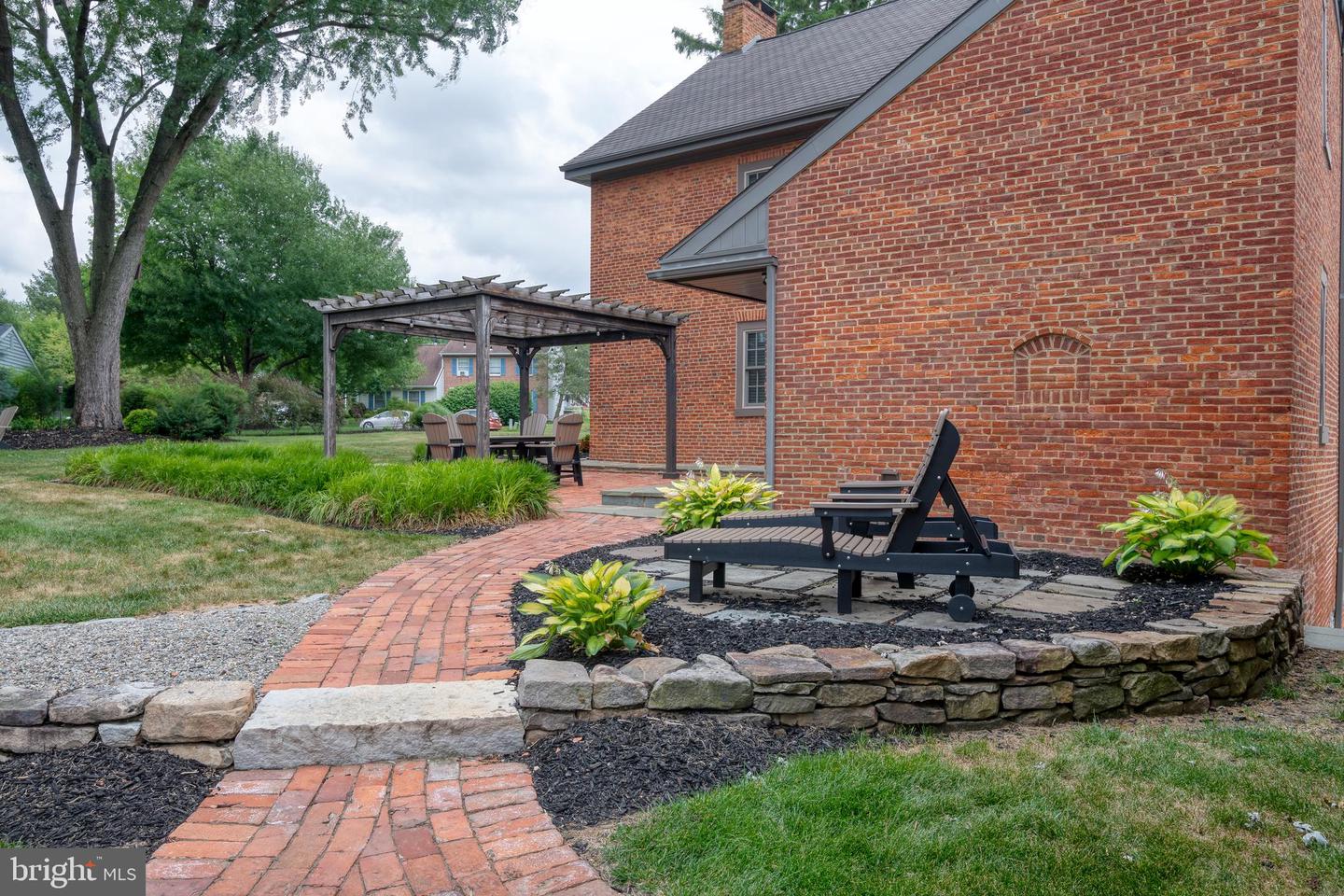 2249 Bob White Ln