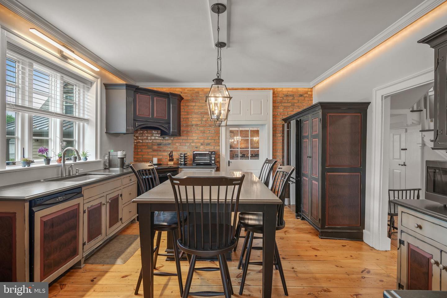 2249 Bob White Ln