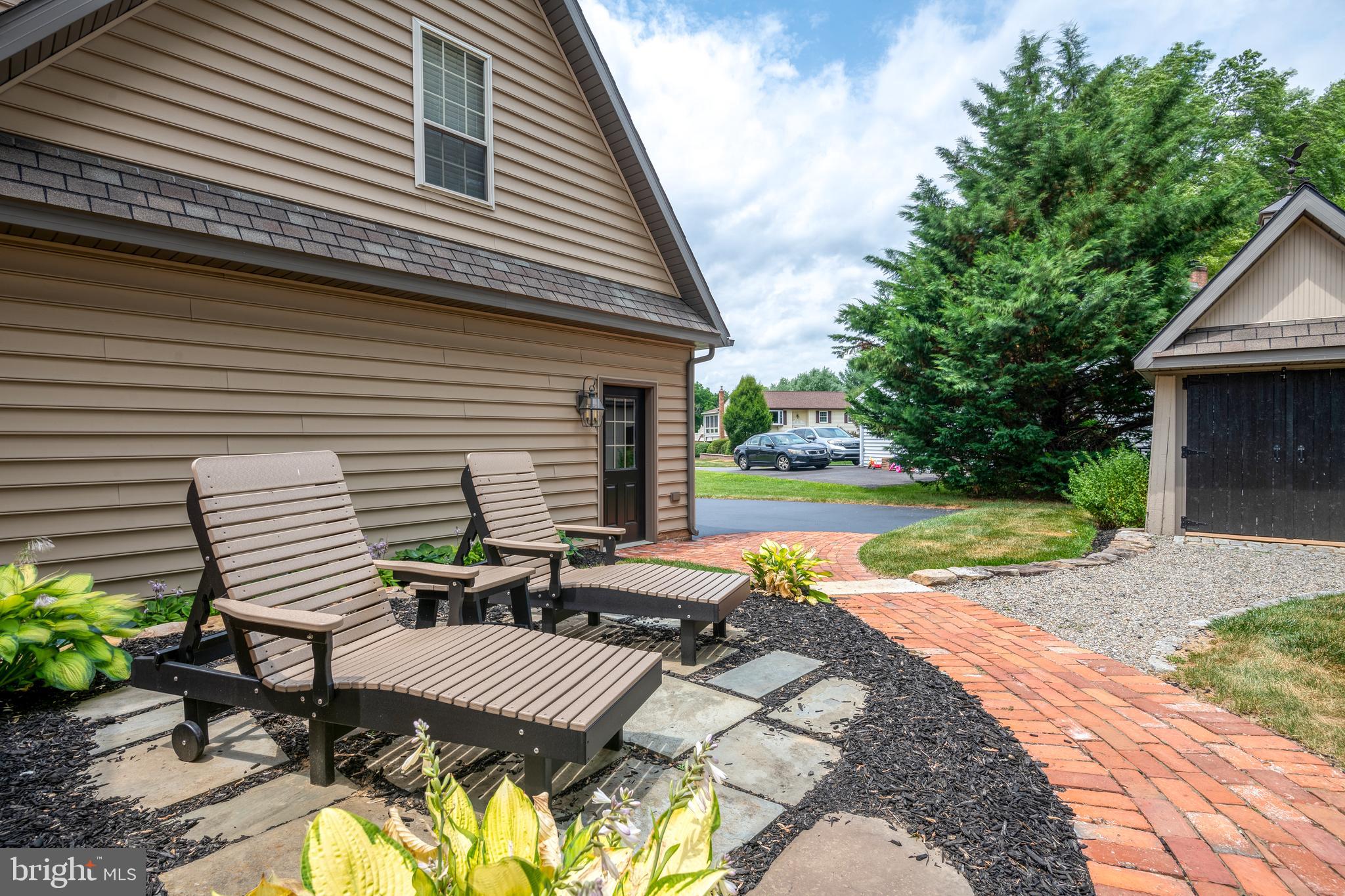 2249 Bob White Ln