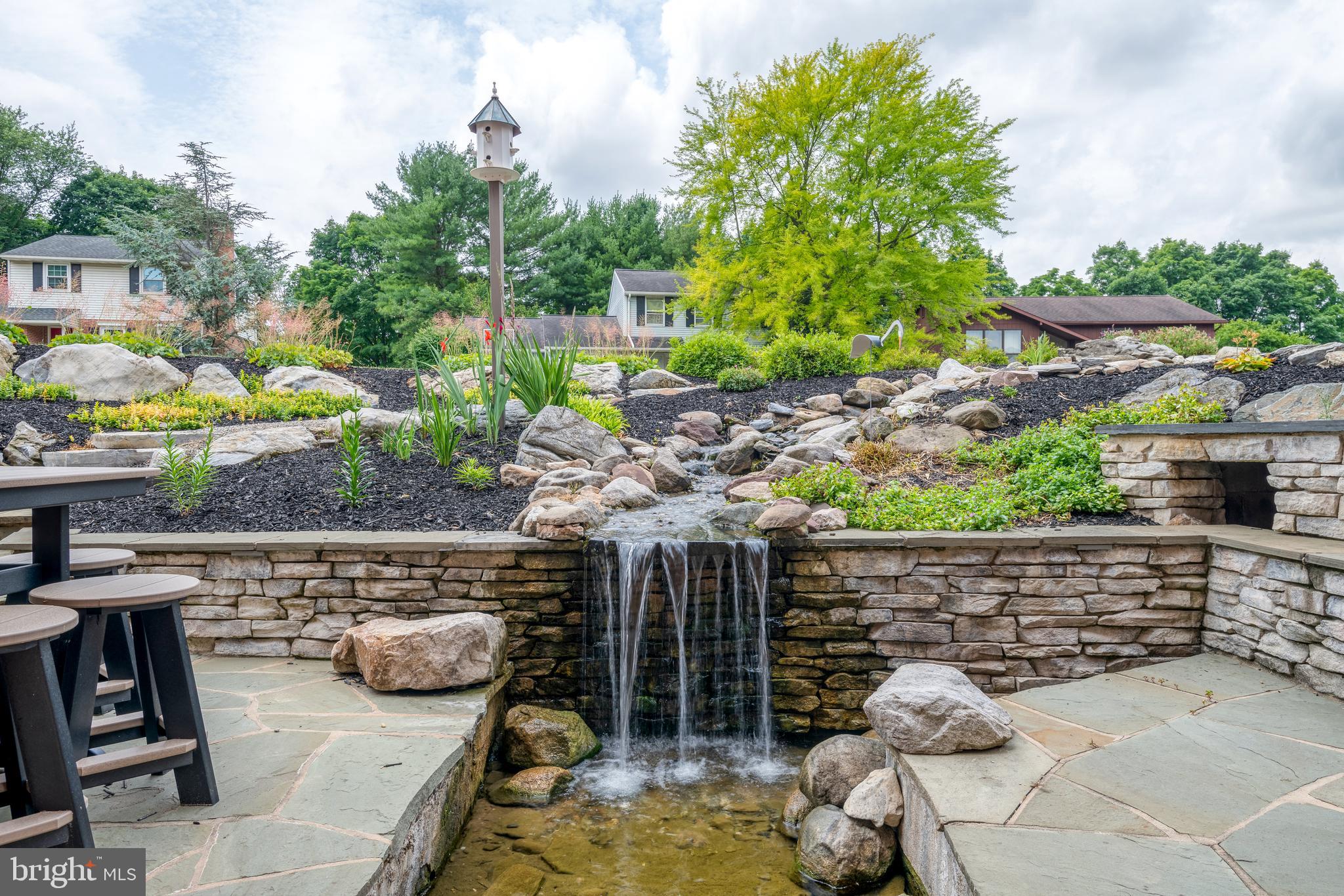 2249 Bob White Ln