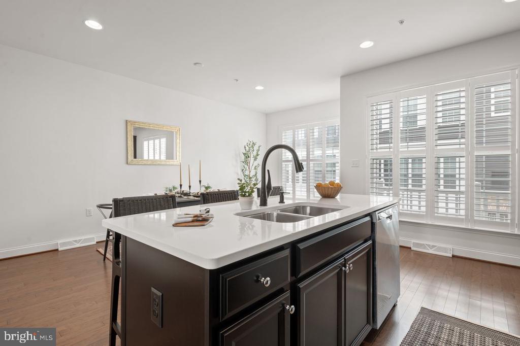 104 Mayer Pl