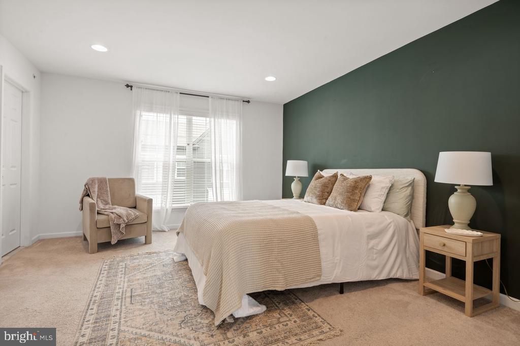 104 Mayer Pl