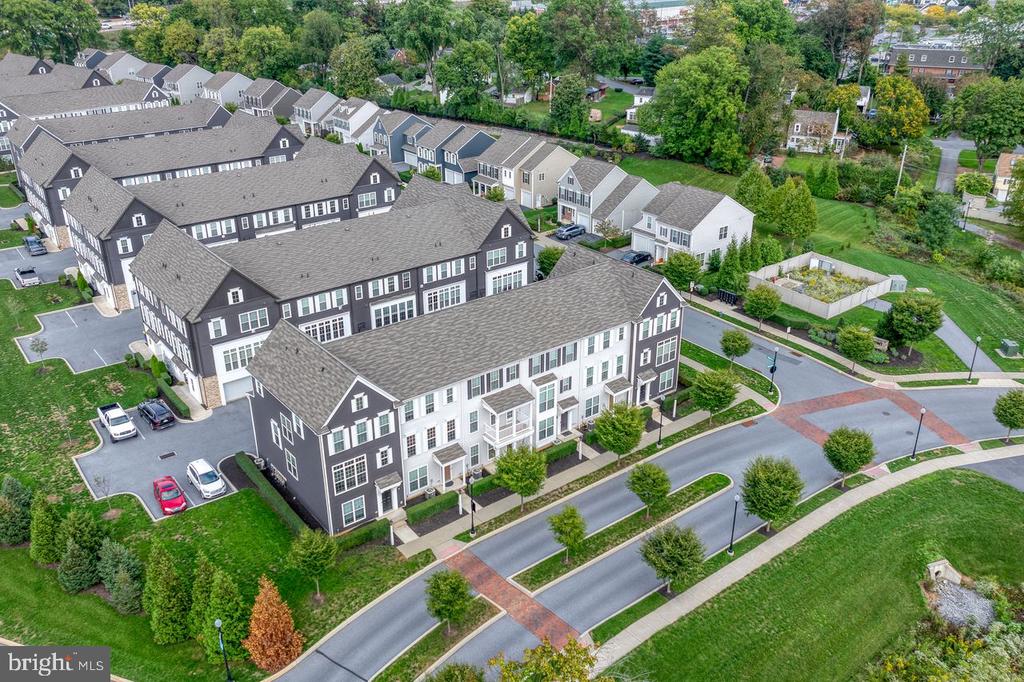104 Mayer Pl