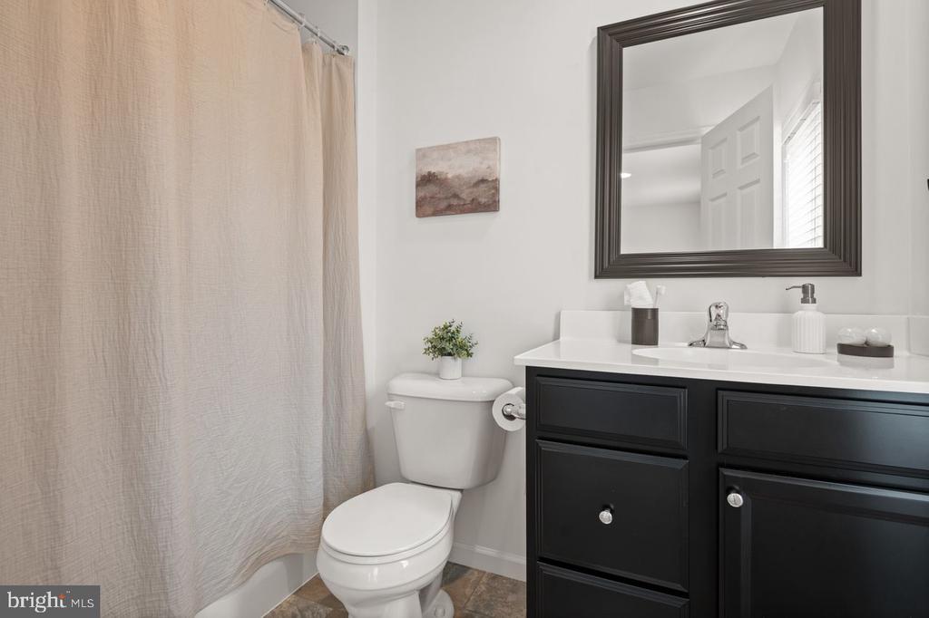 104 Mayer Pl