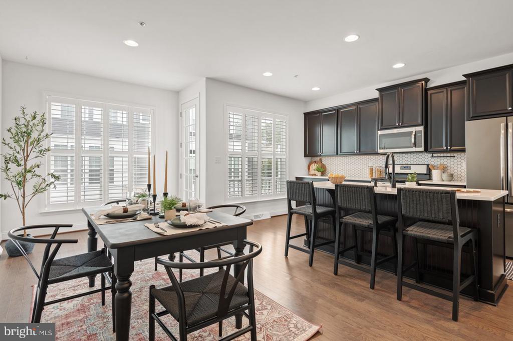 104 Mayer Pl