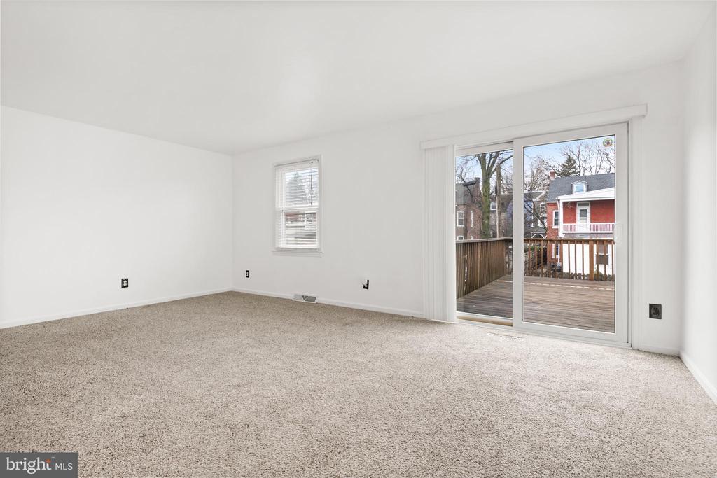 138 Sherman St