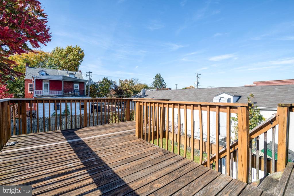 138 Sherman St
