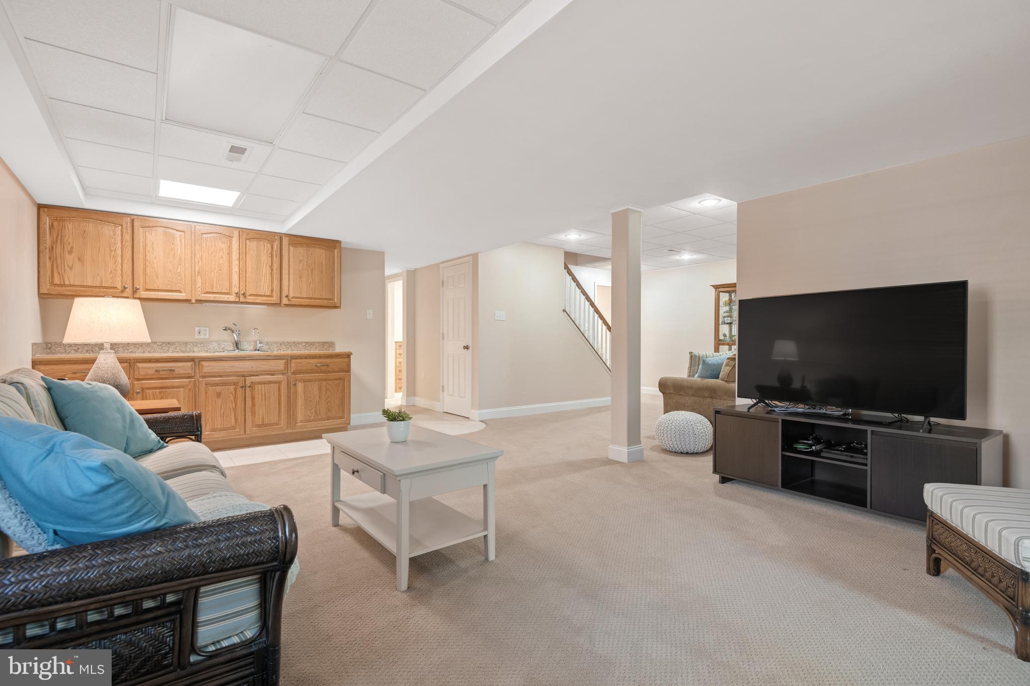 340 Walter Ave